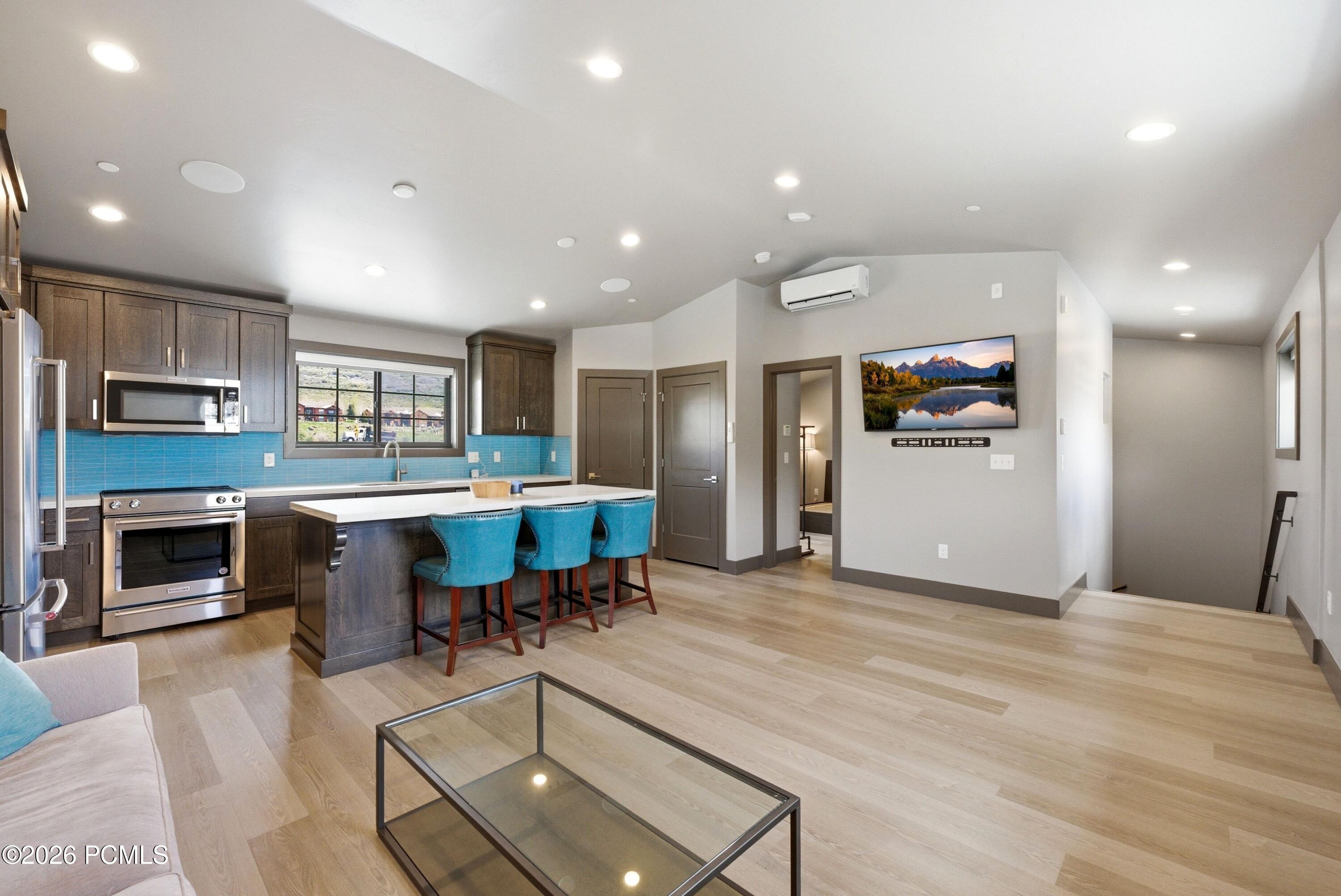 1200 W Lori Lane C13