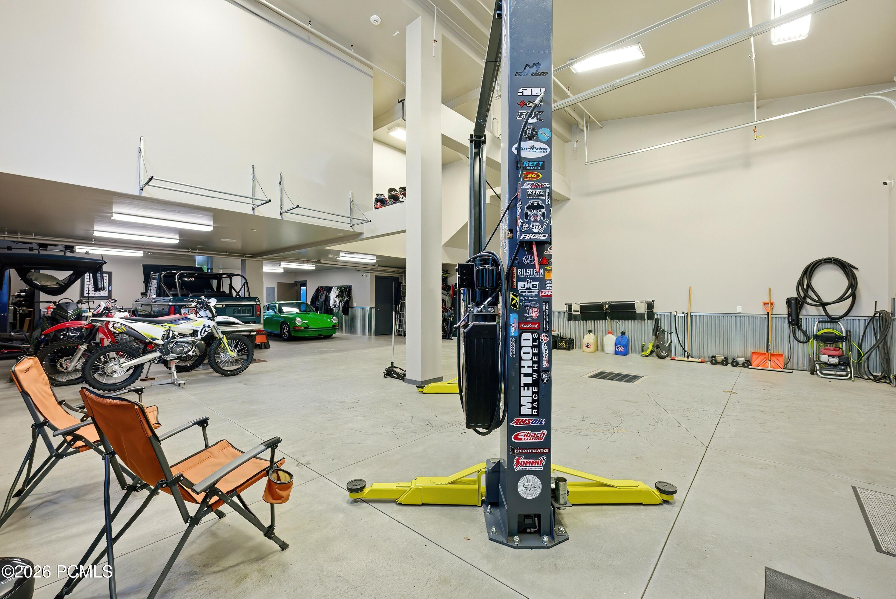 1200 W Lori Lane C13