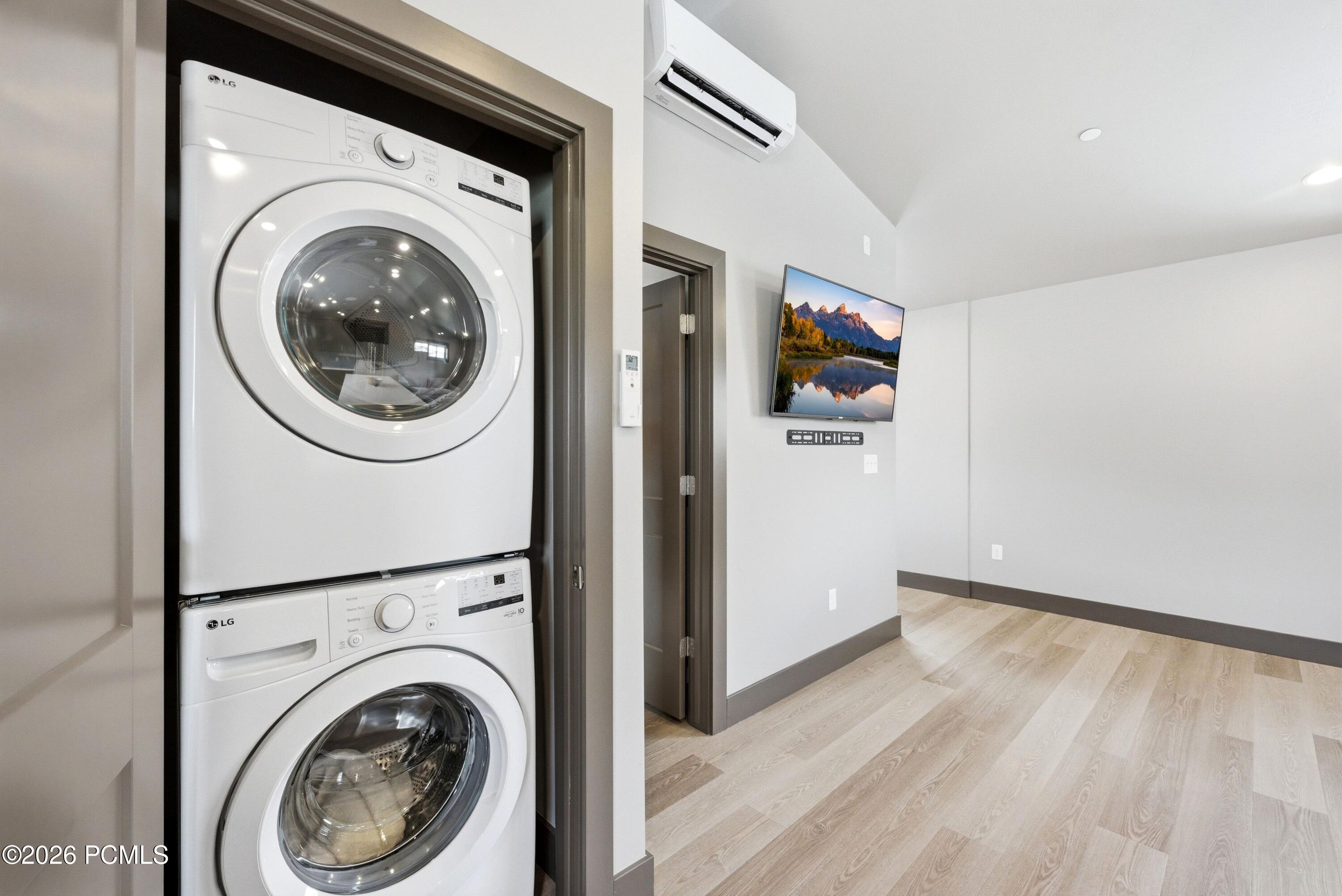 1200 W Lori Lane C13