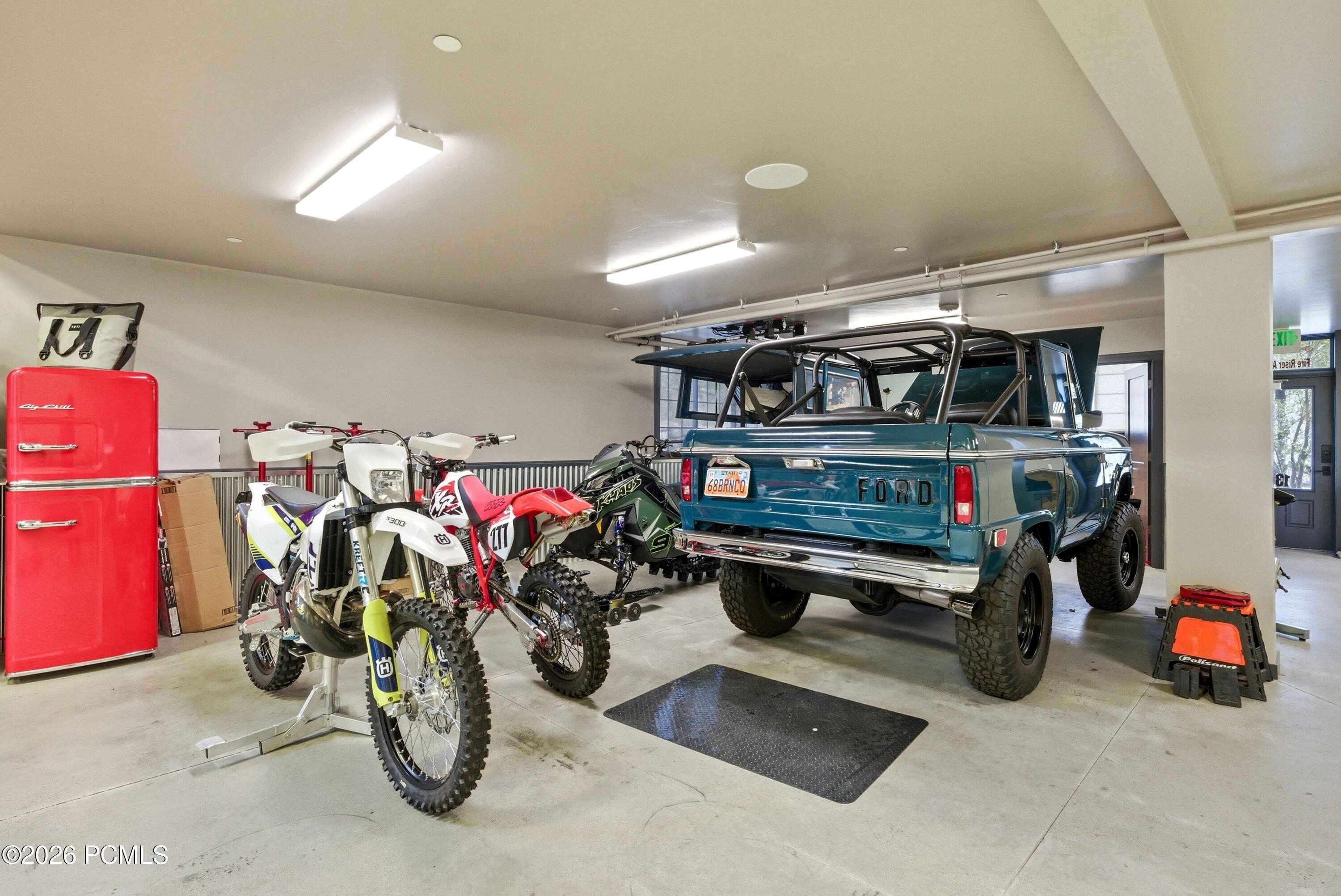 1200 W Lori Lane C13