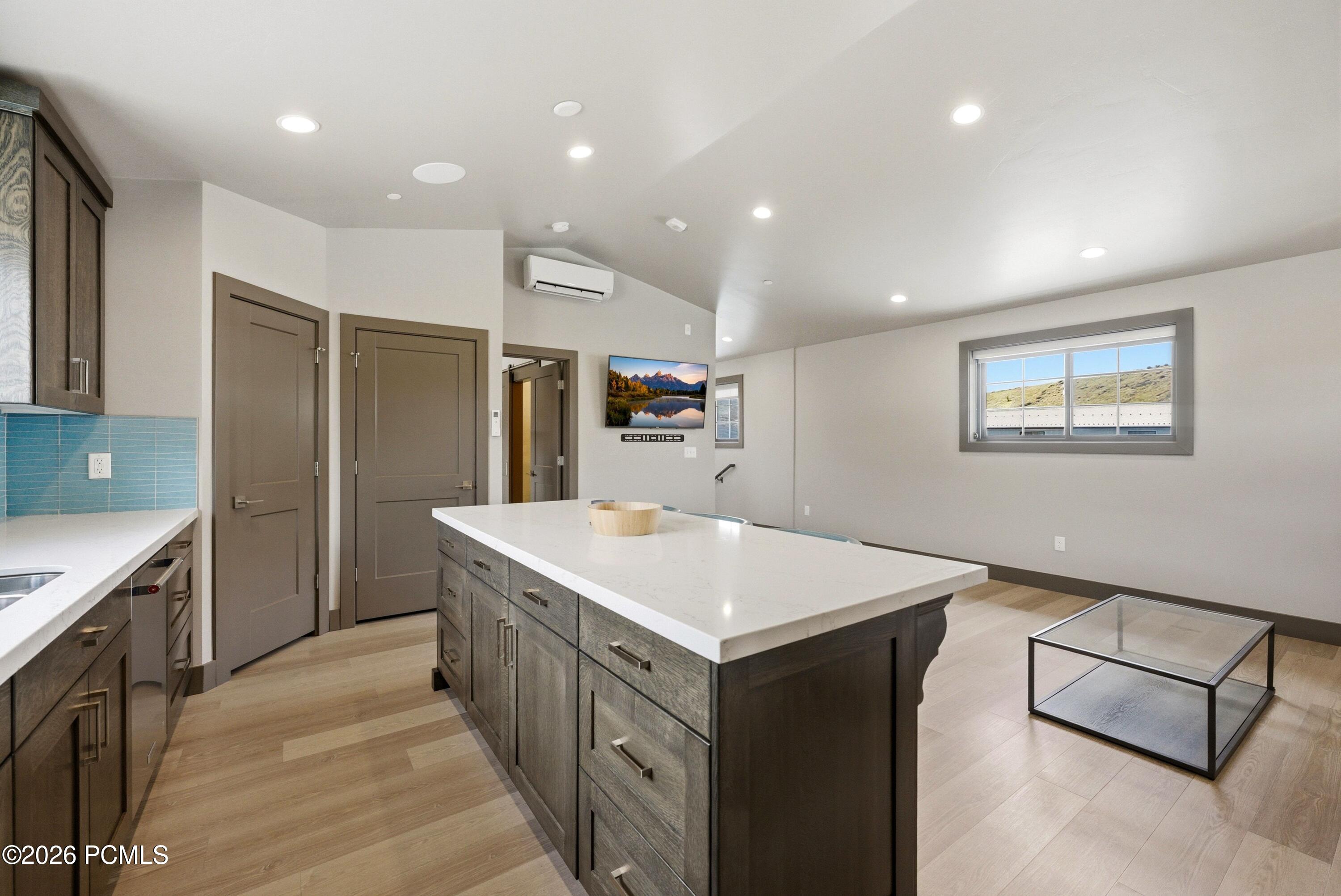 1200 W Lori Lane C13