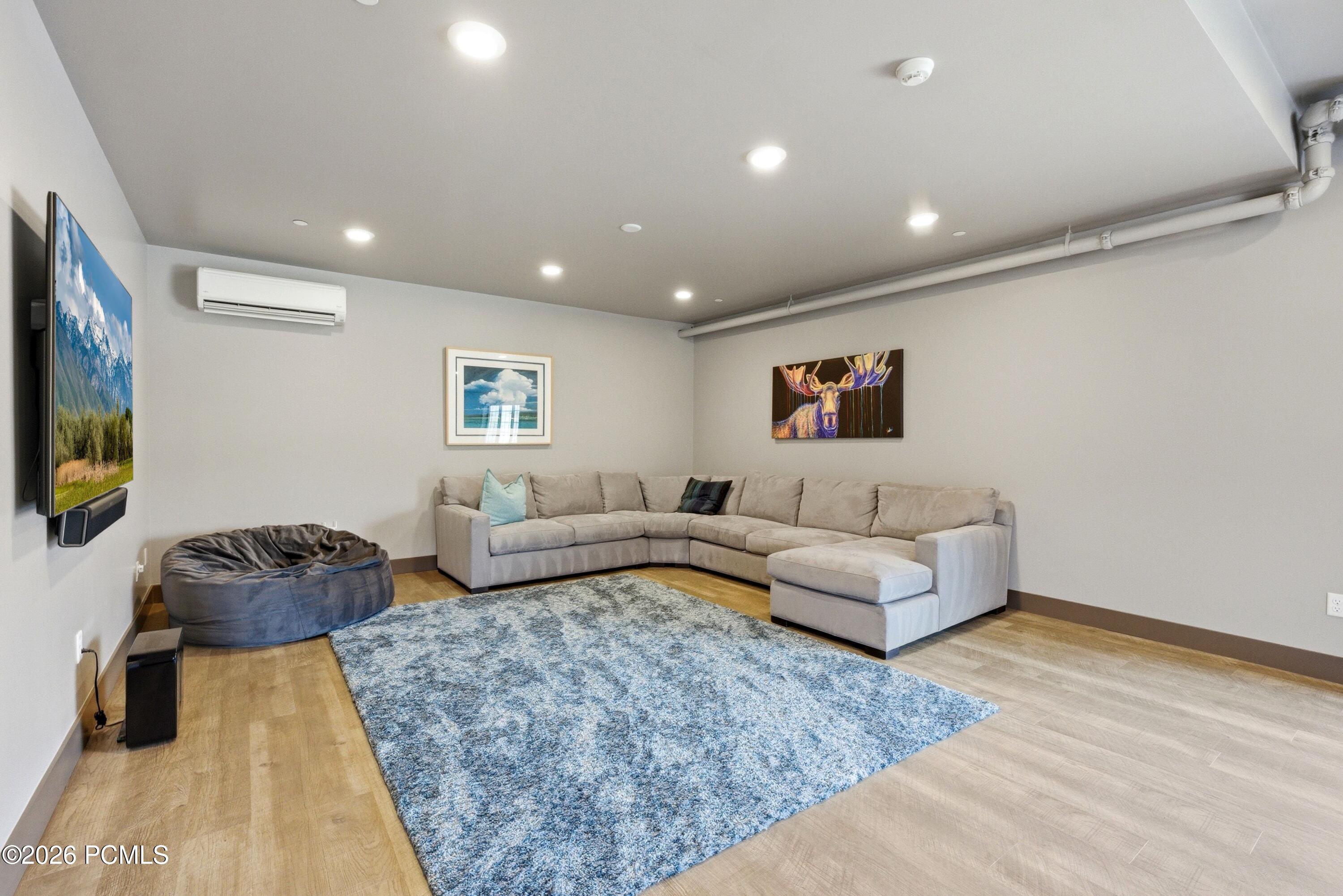 1200 W Lori Lane C13