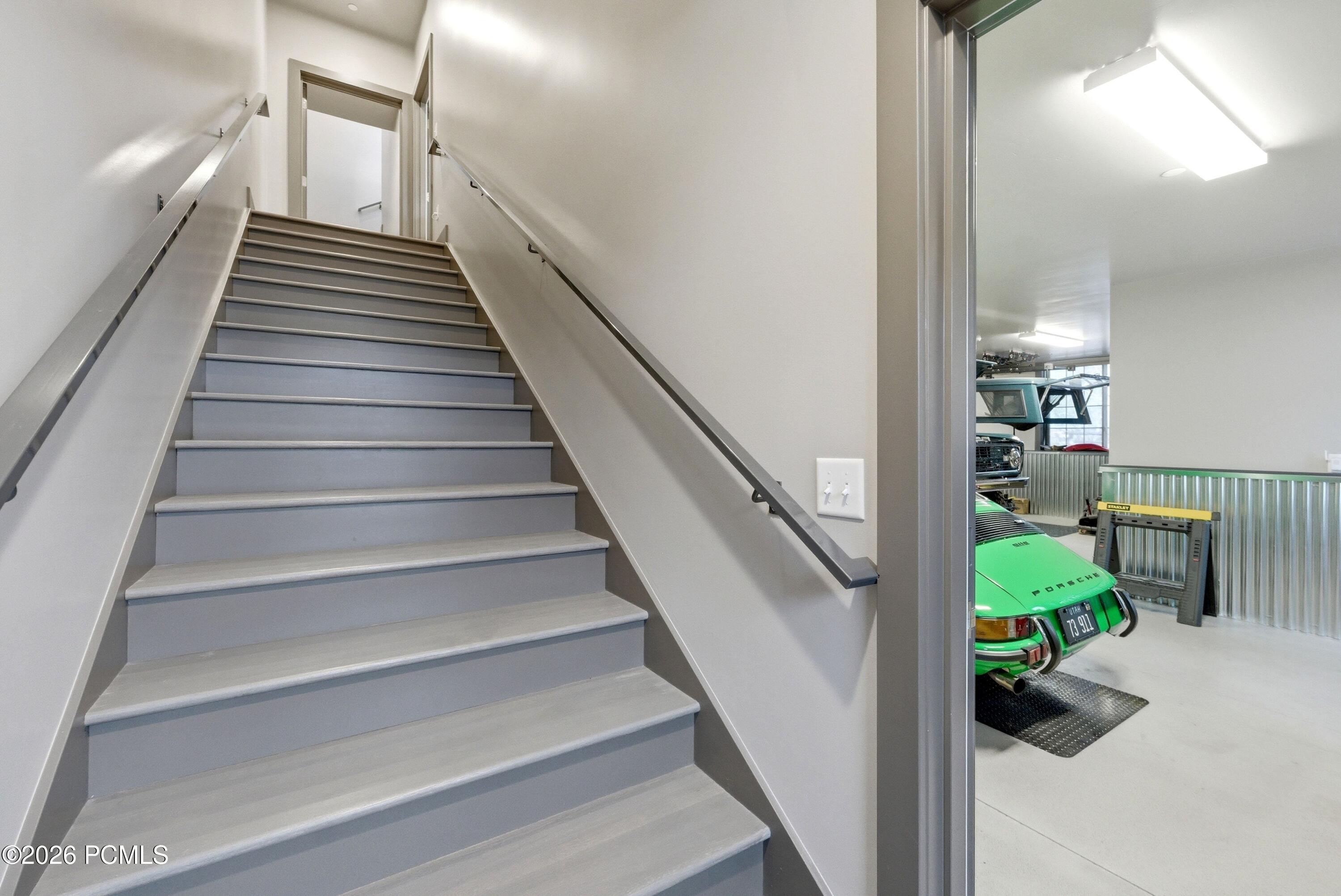 1200 W Lori Lane C13