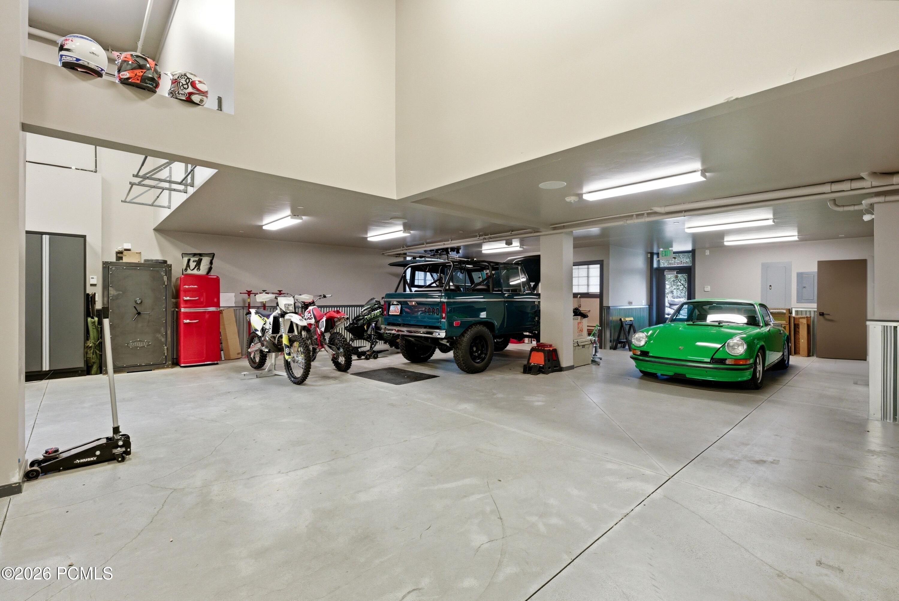 1200 W Lori Lane C13