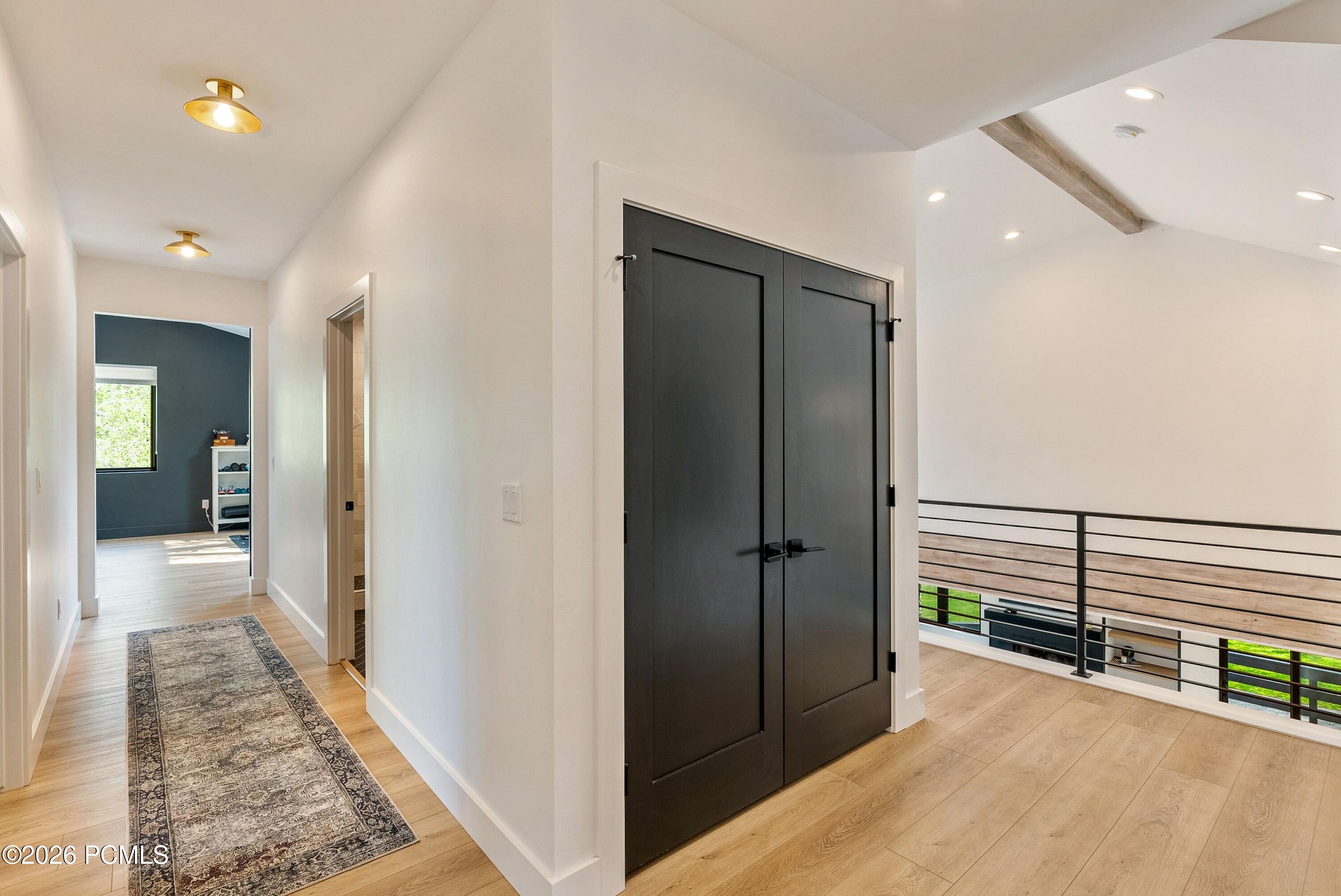 1702 Creek Side Lane