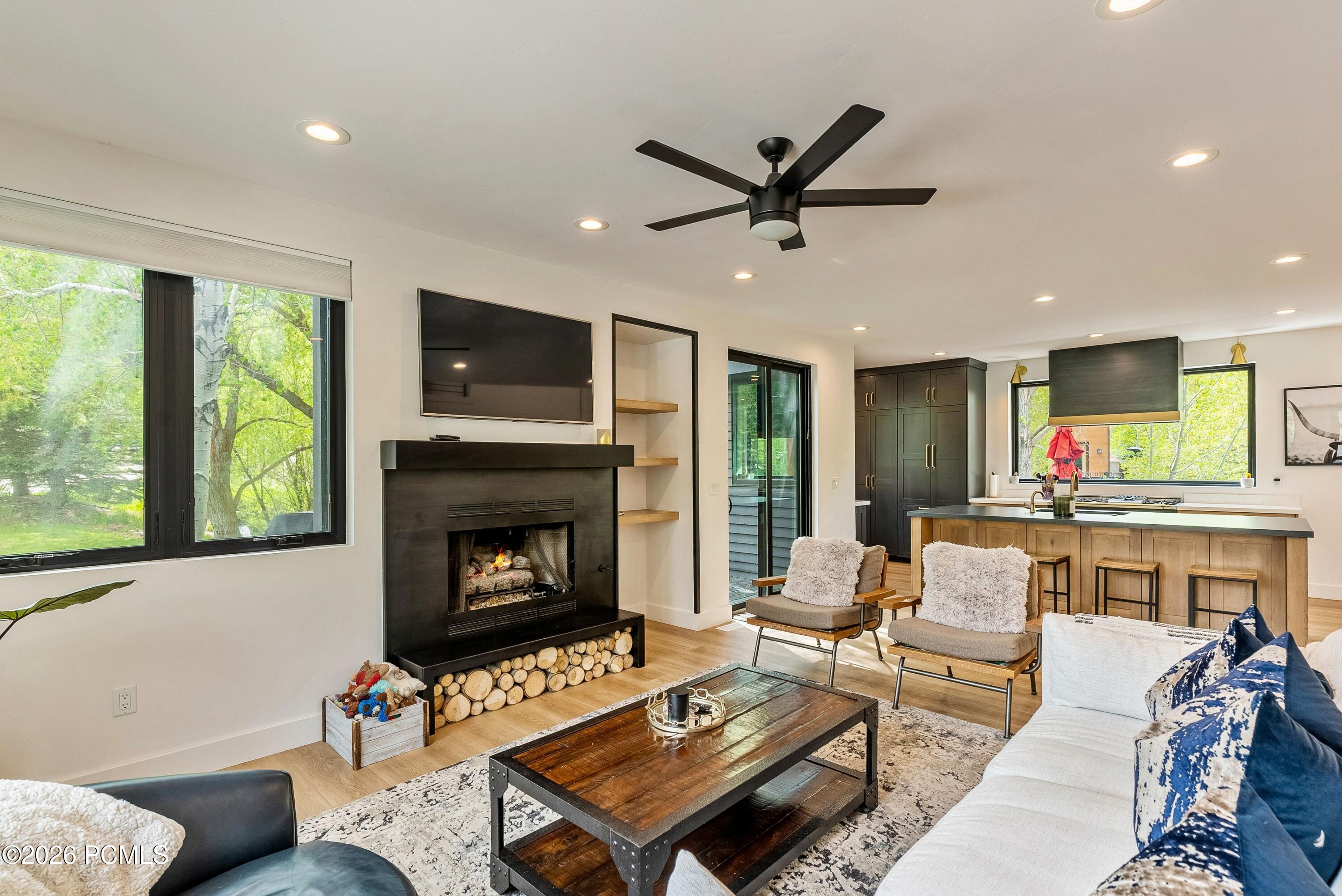 1702 Creek Side Lane