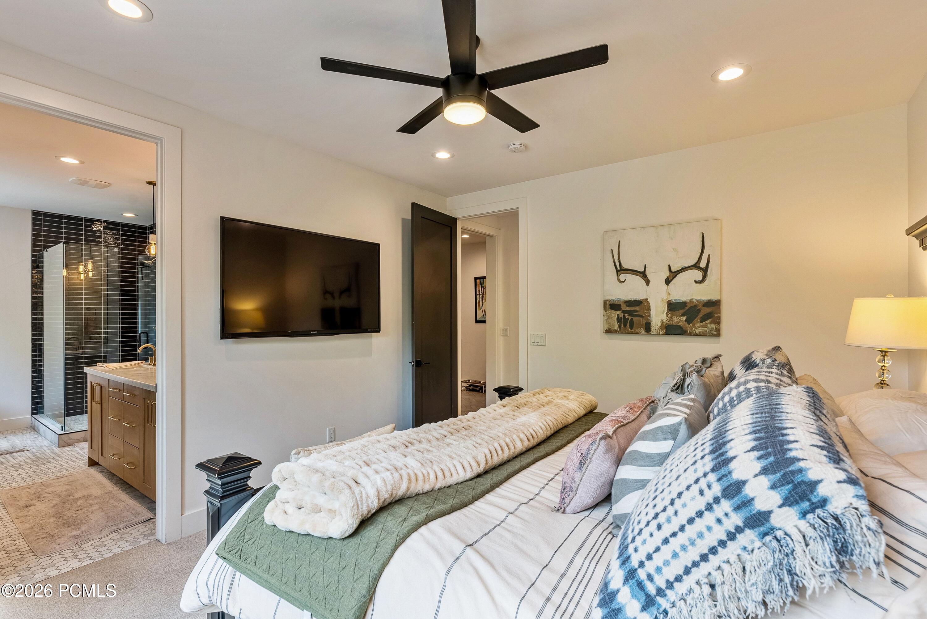 1702 Creek Side Lane