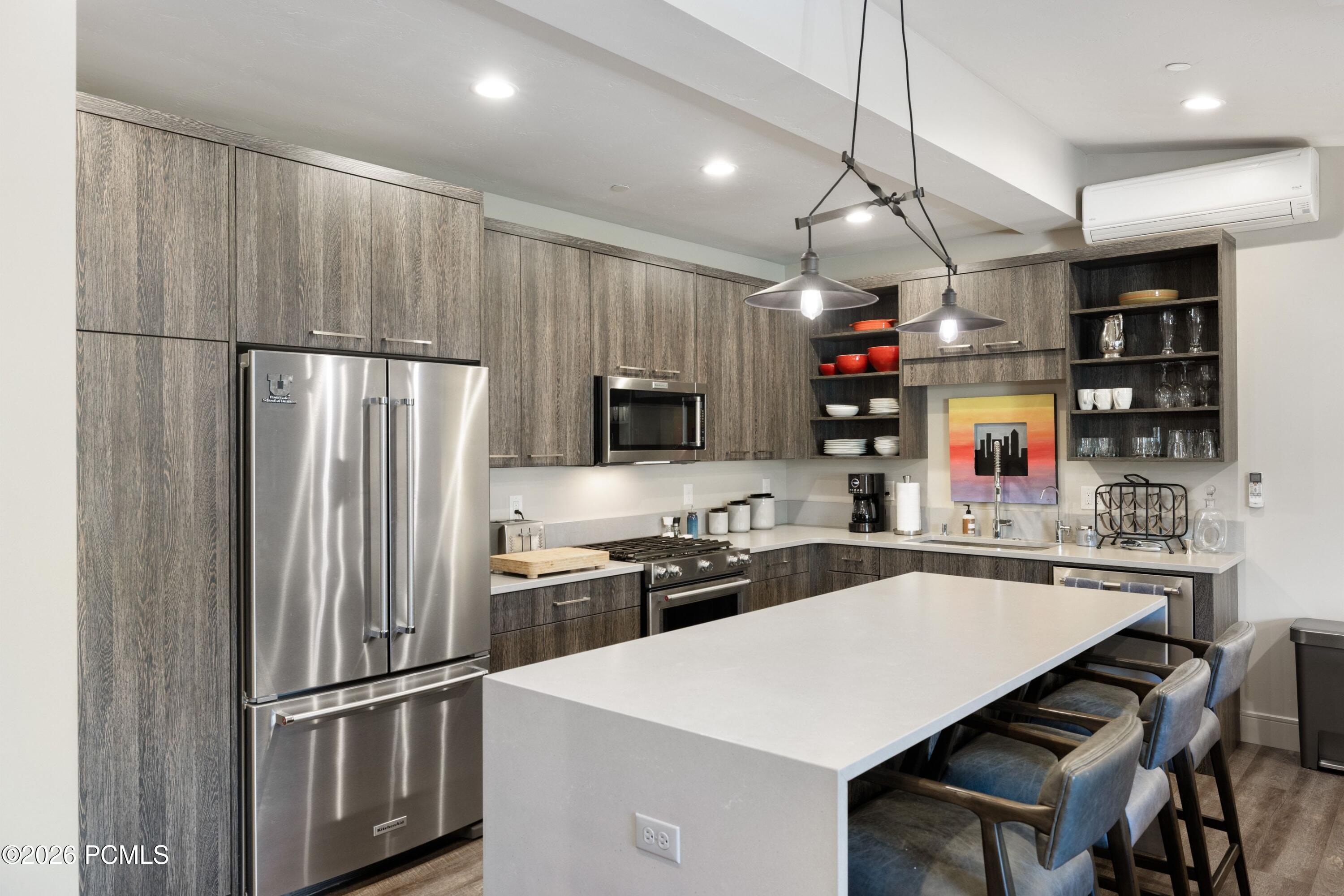 1200 W Lori Lane C15