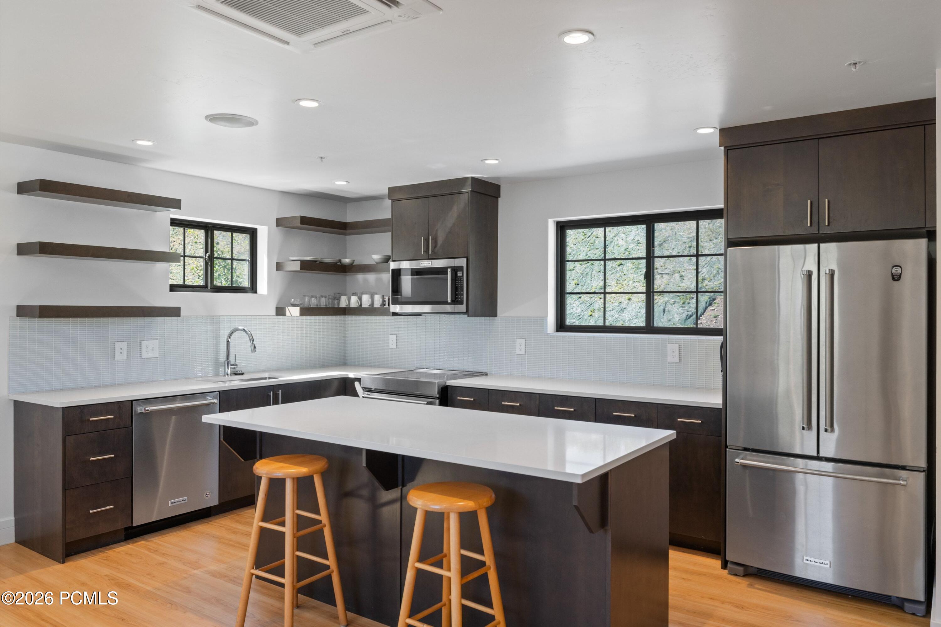1200 W Lori Lane B7