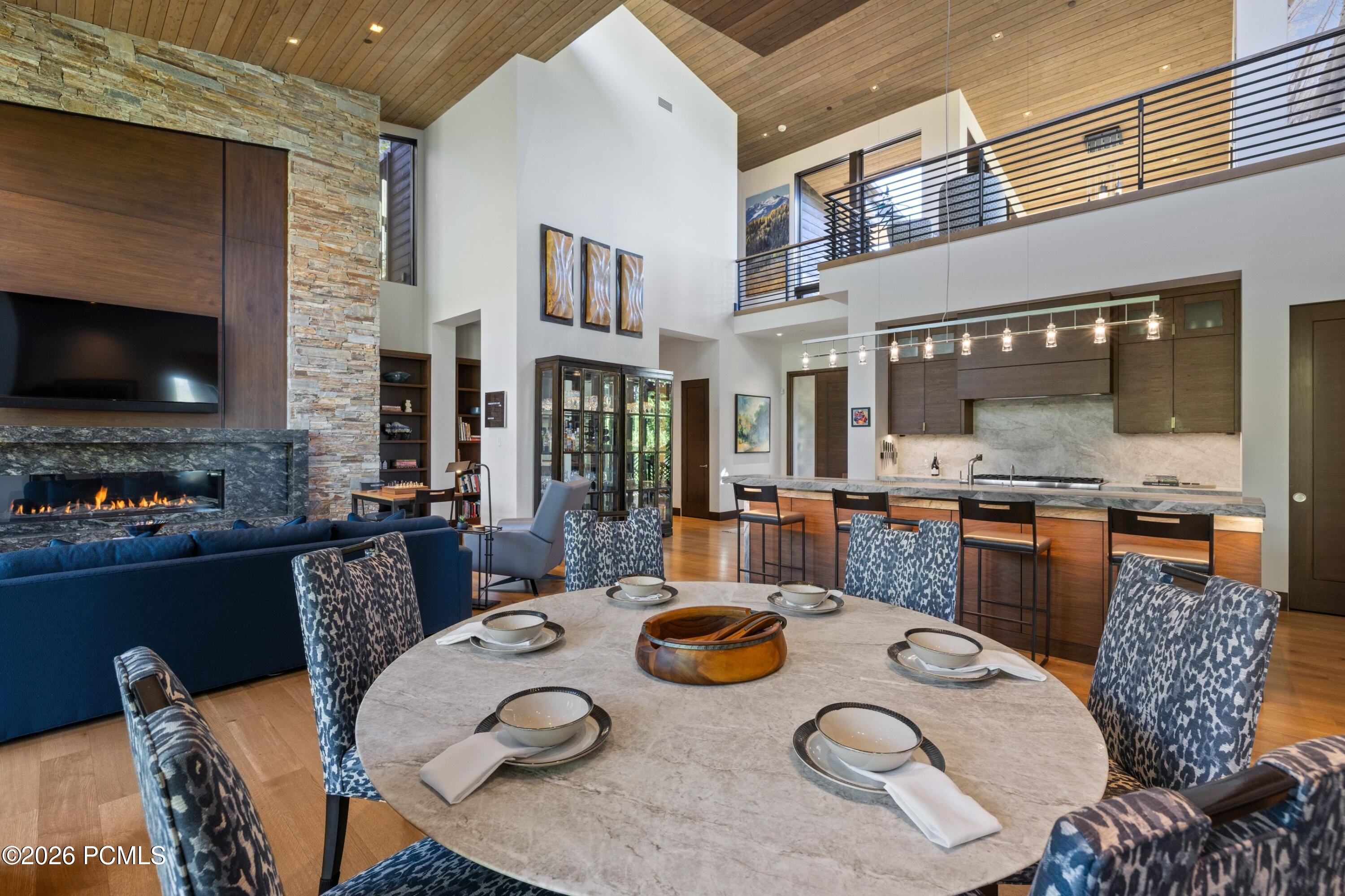 2237 Creek Crossing Loop