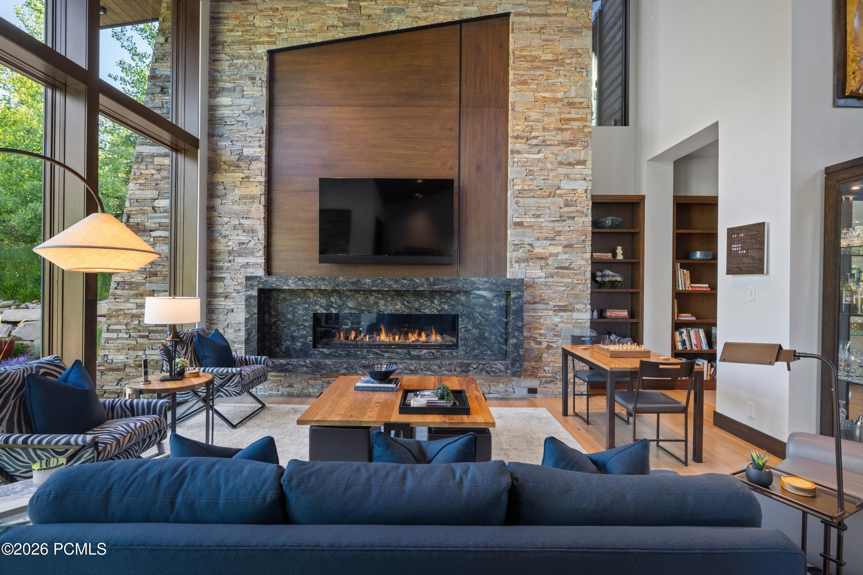 2237 Creek Crossing Loop