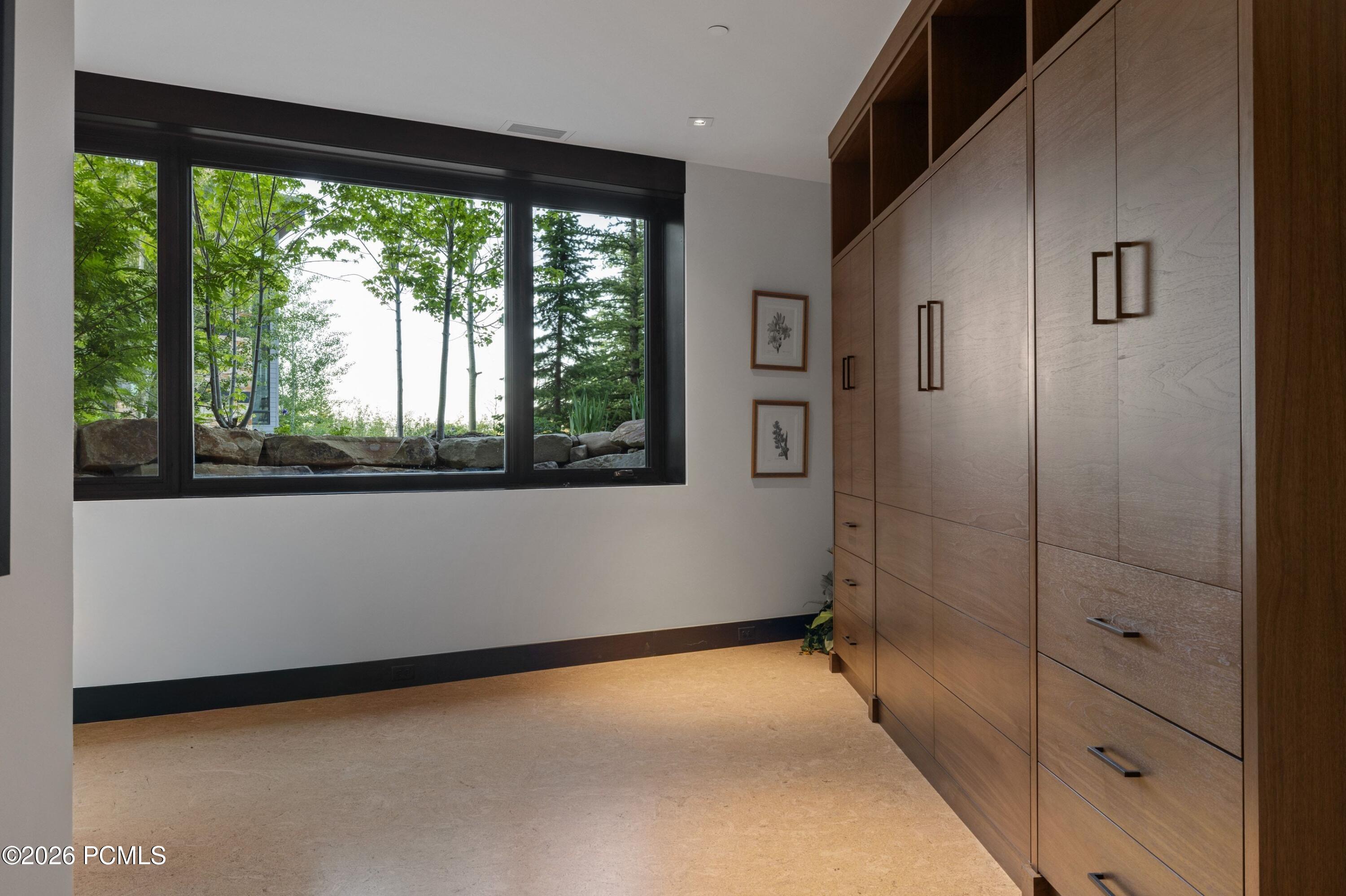 2237 Creek Crossing Loop