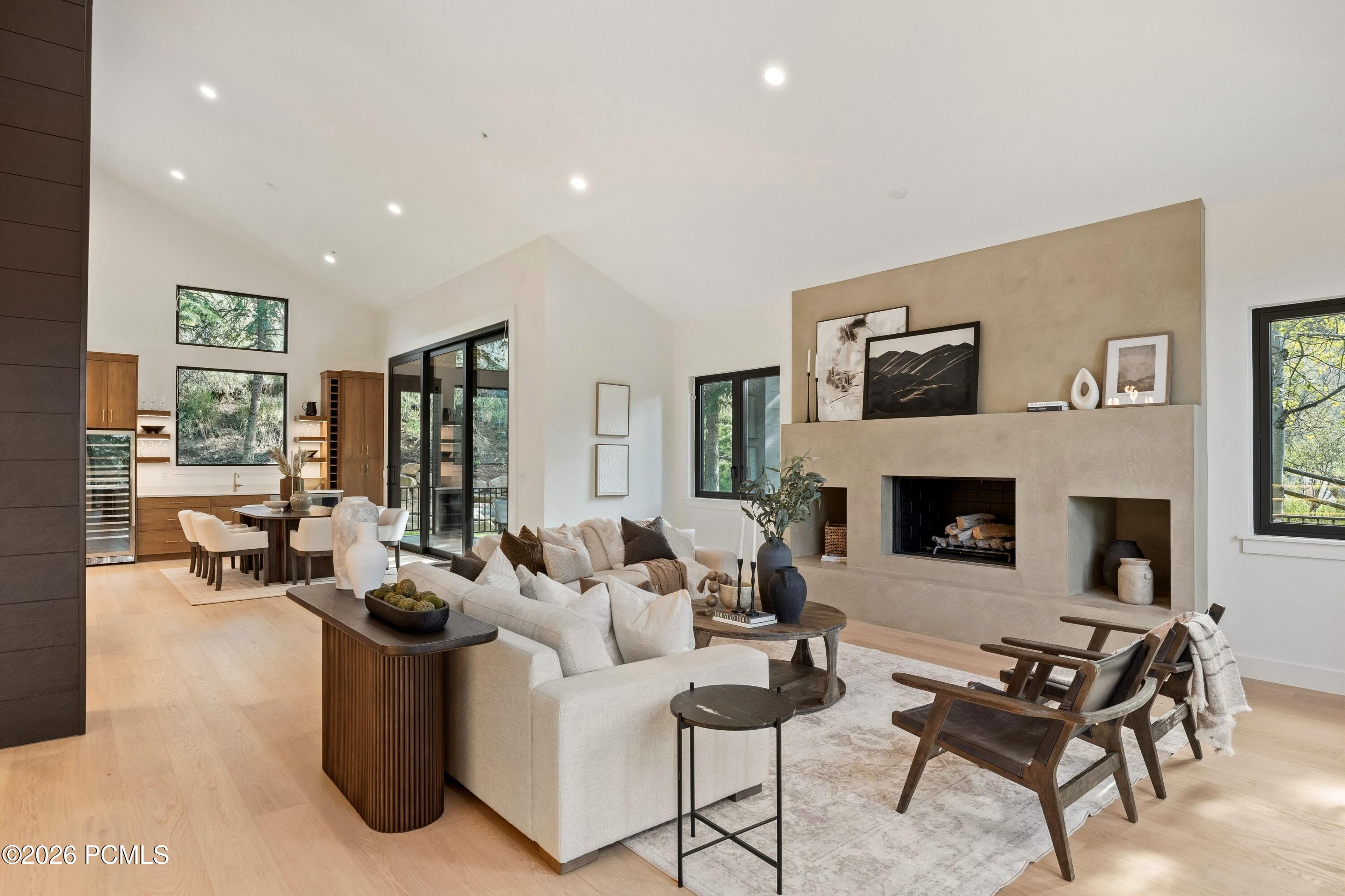 2542 Silver Cloud Drive