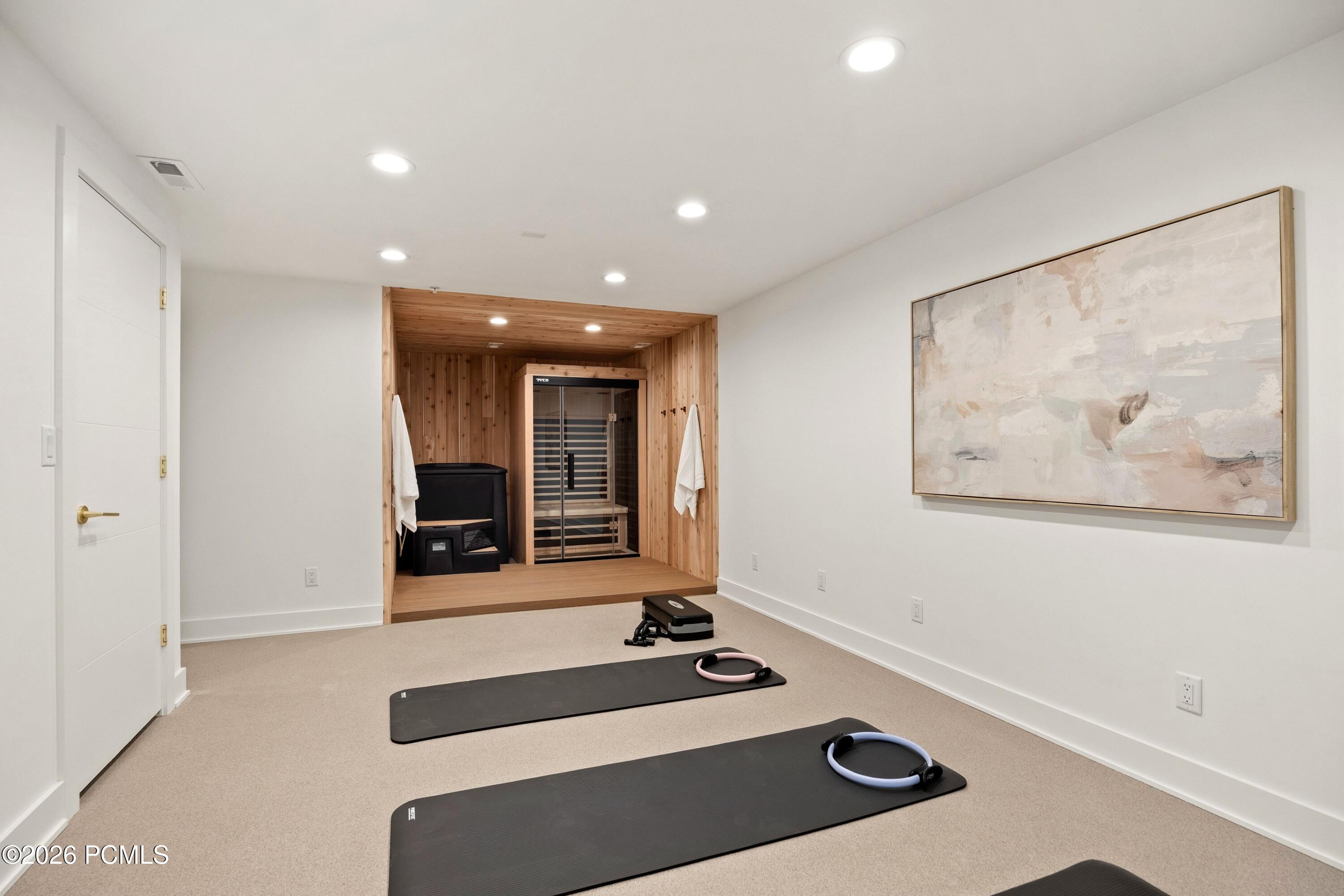 2542 Silver Cloud Drive