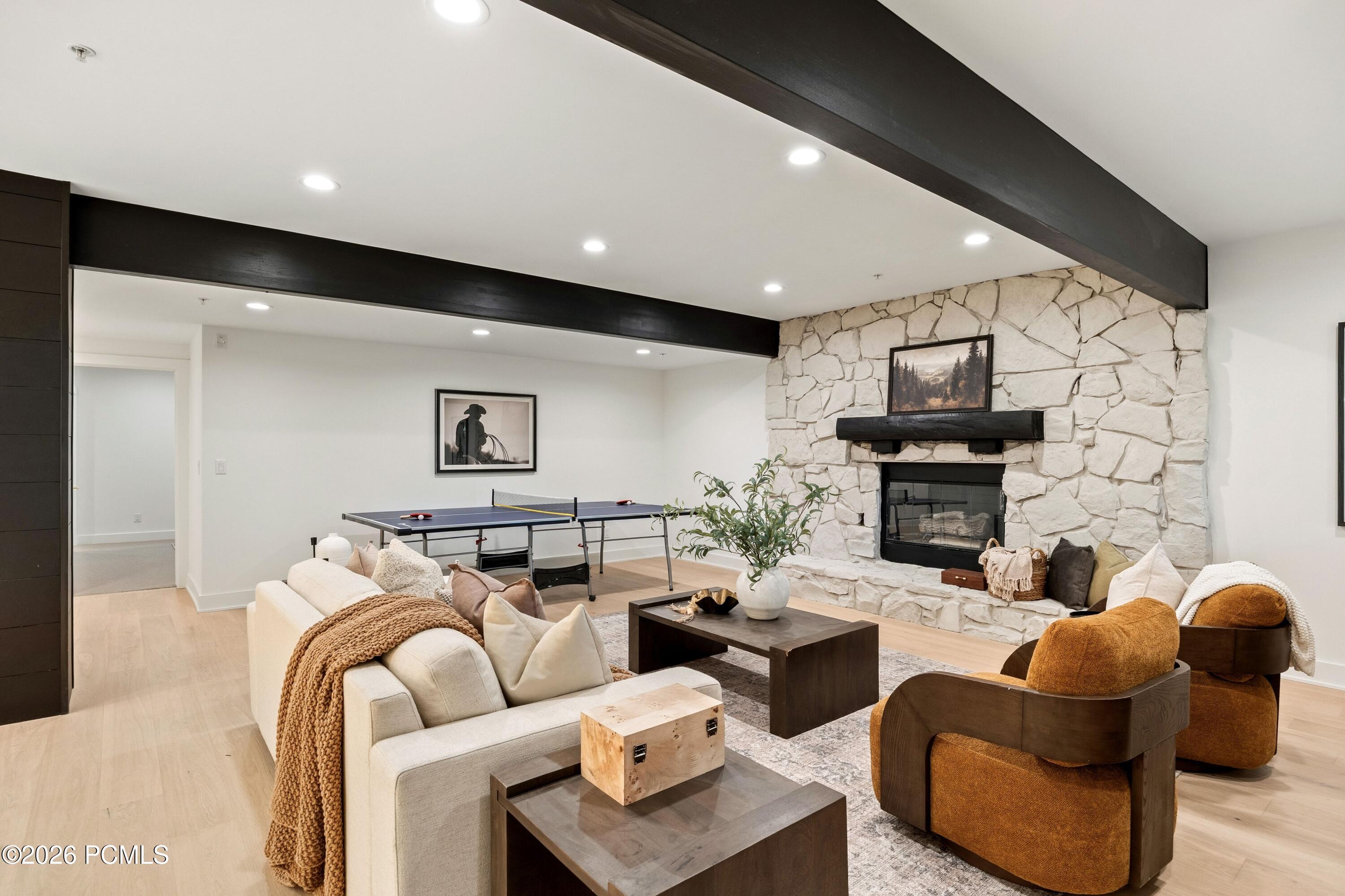 2542 Silver Cloud Drive