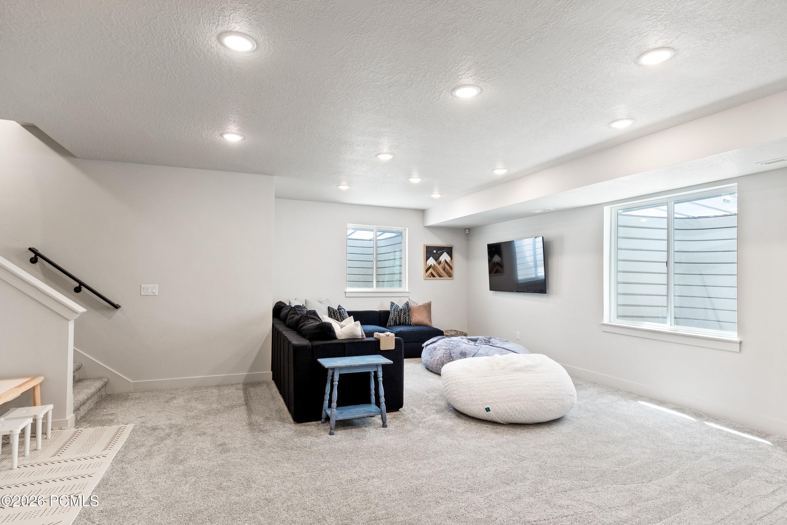 6495 N Silver Creek Drive