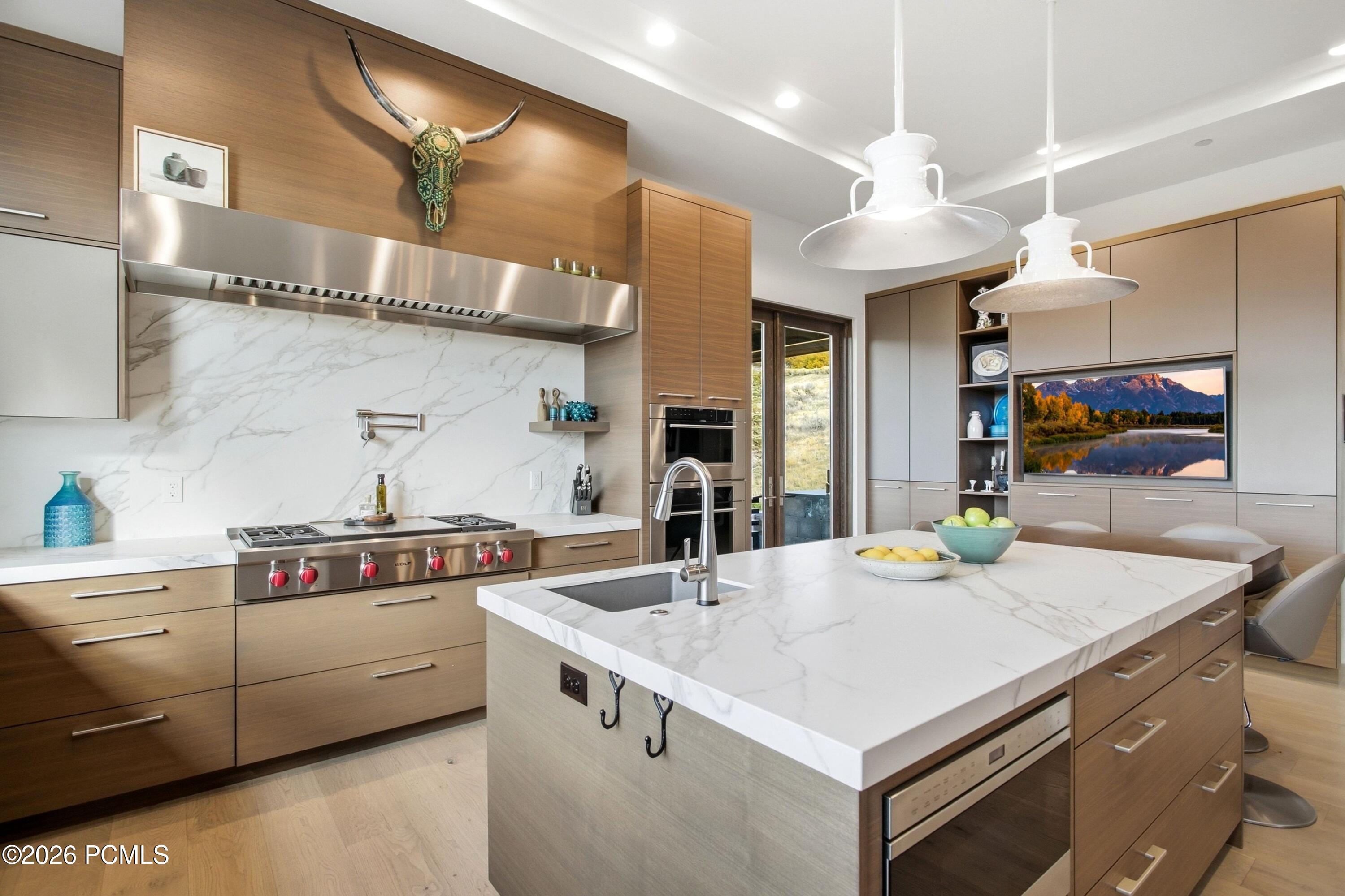 1163 W Red Fox Road