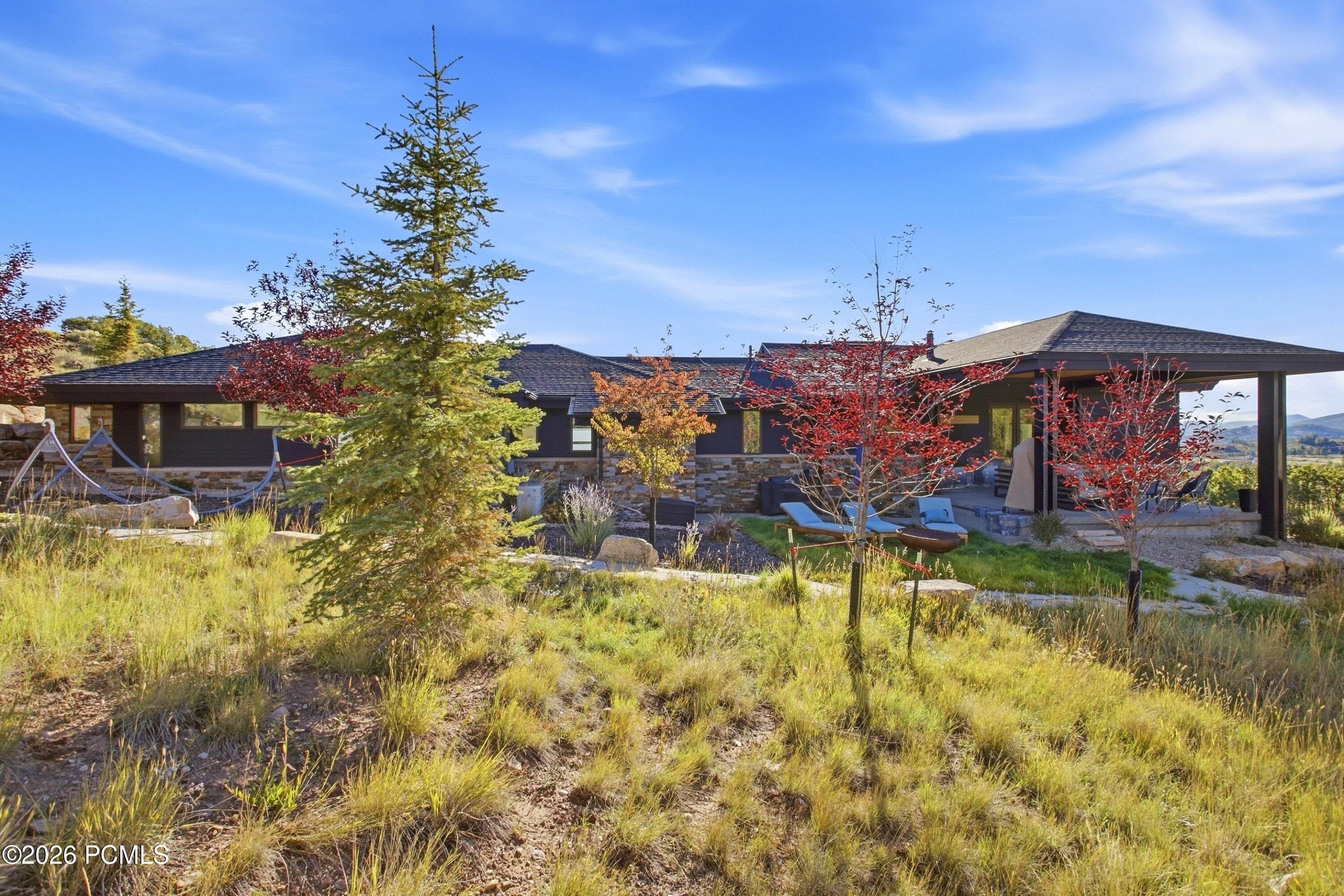 1163 W Red Fox Road