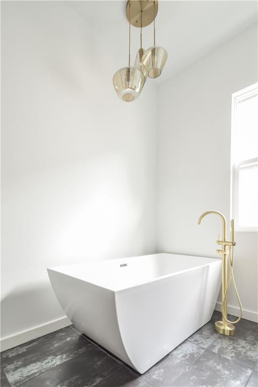 1121 N Beville Avenue