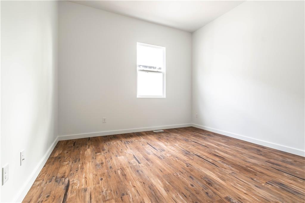 1121 N Beville Avenue