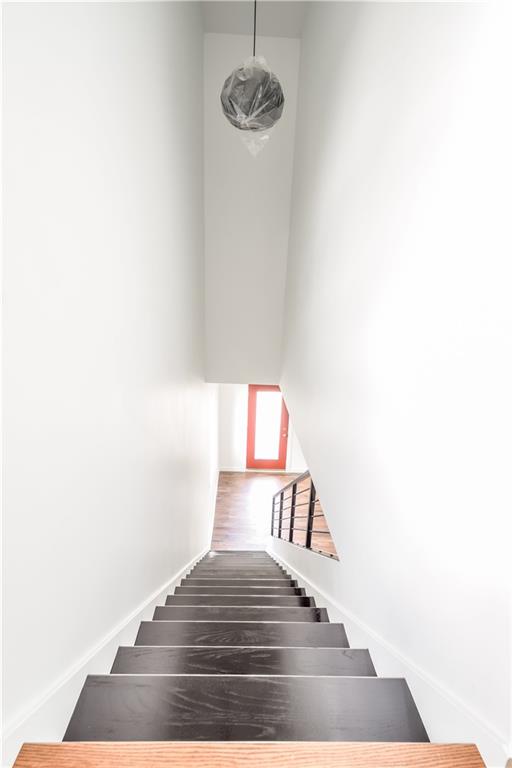 1121 N Beville Avenue