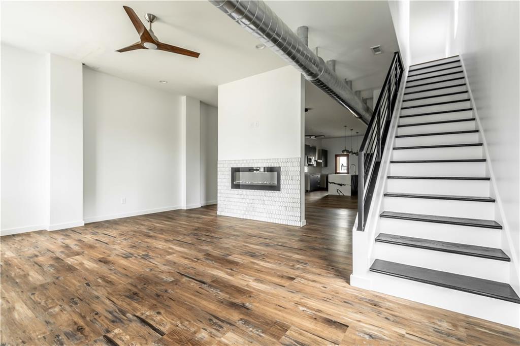 1121 N Beville Avenue