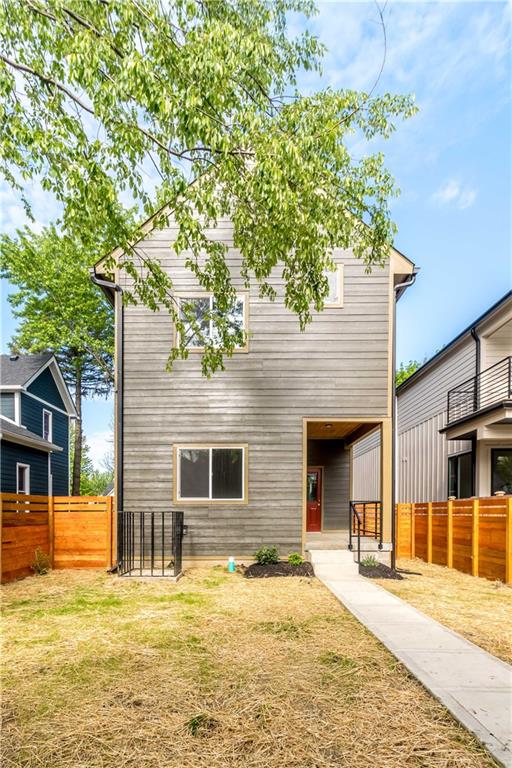 1121 N Beville Avenue