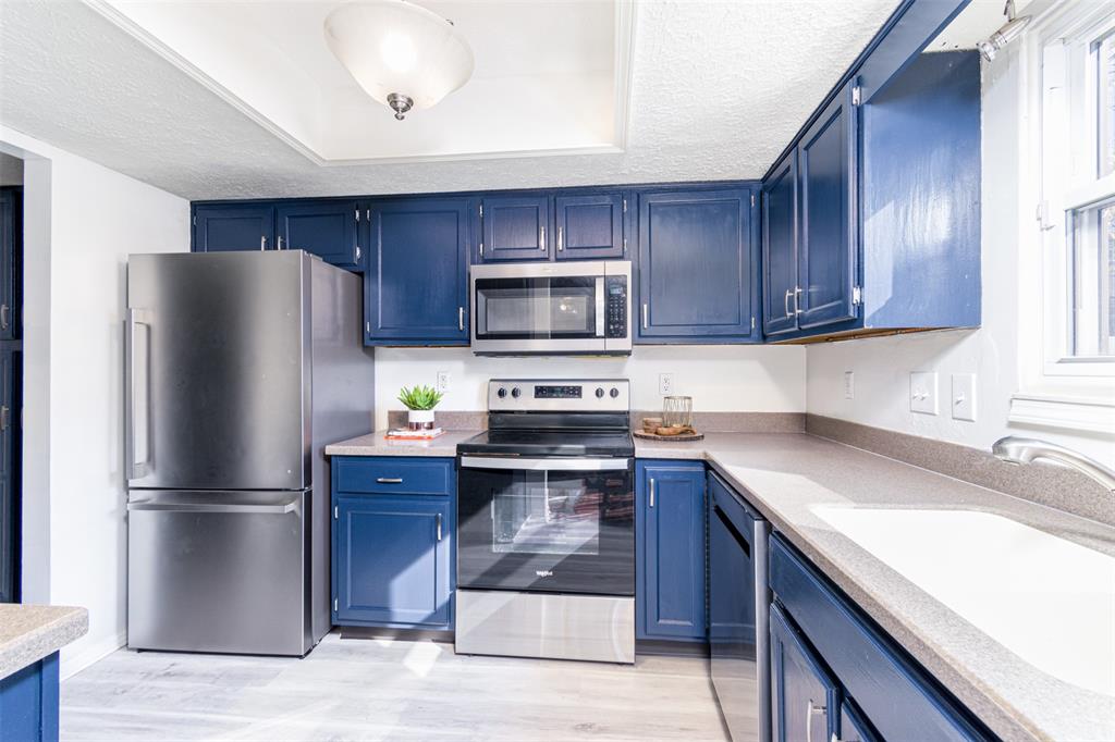 7956 Eagle Valley Pass