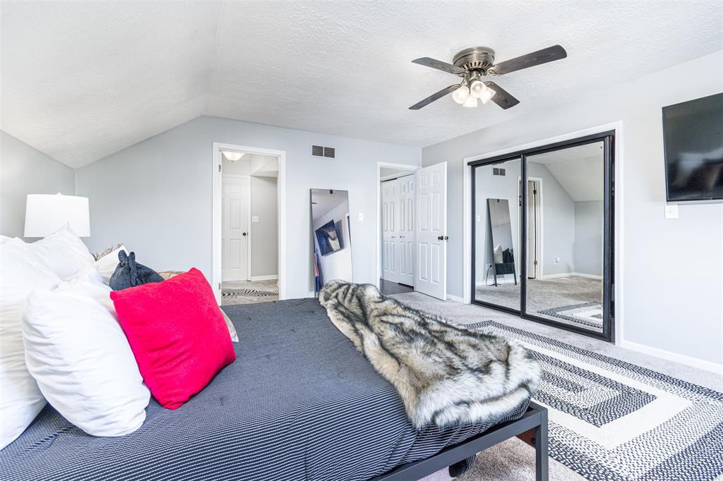 7956 Eagle Valley Pass