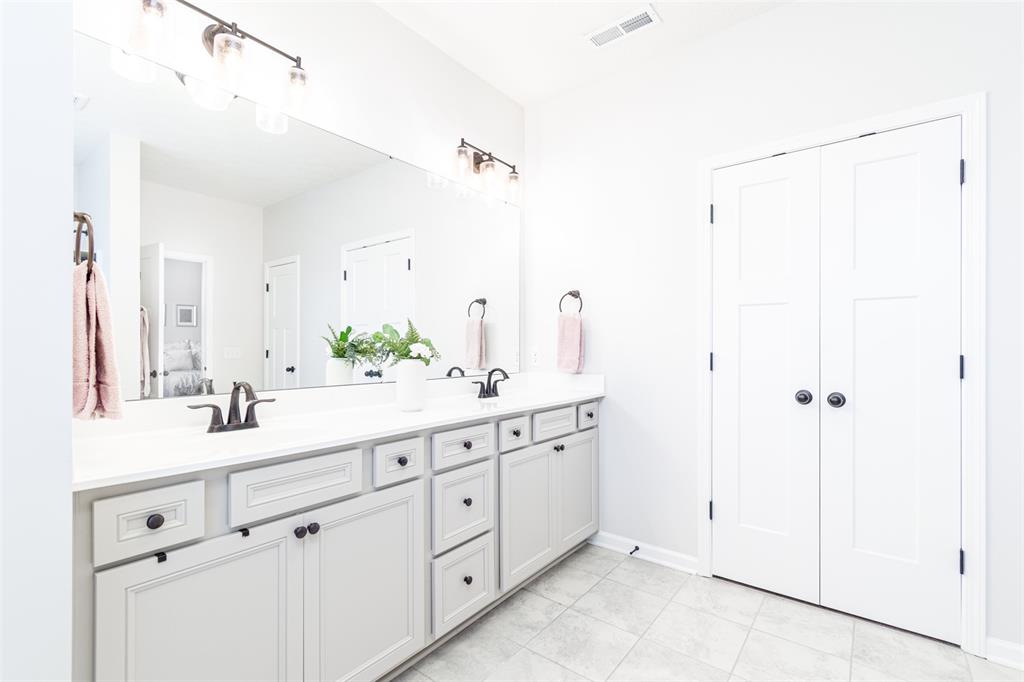 17361 Dallington Street