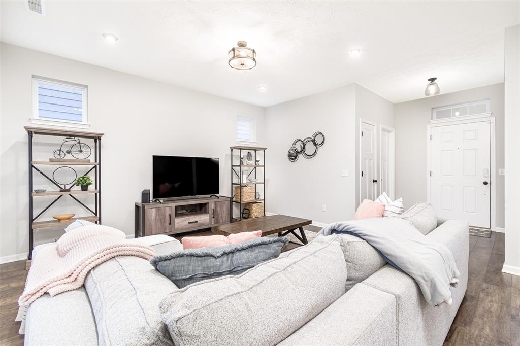 17361 Dallington Street