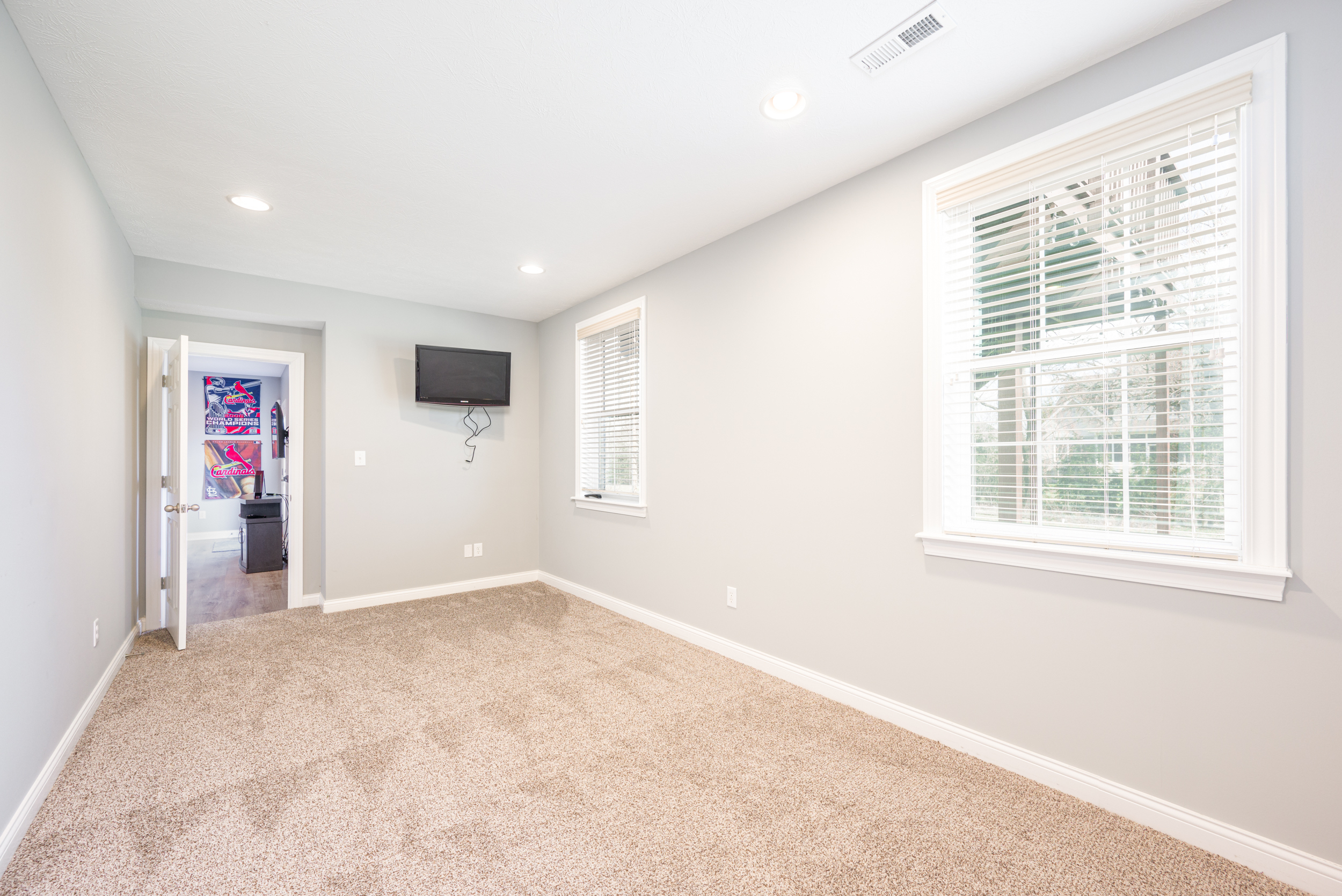 16717 Gaither Boulevard