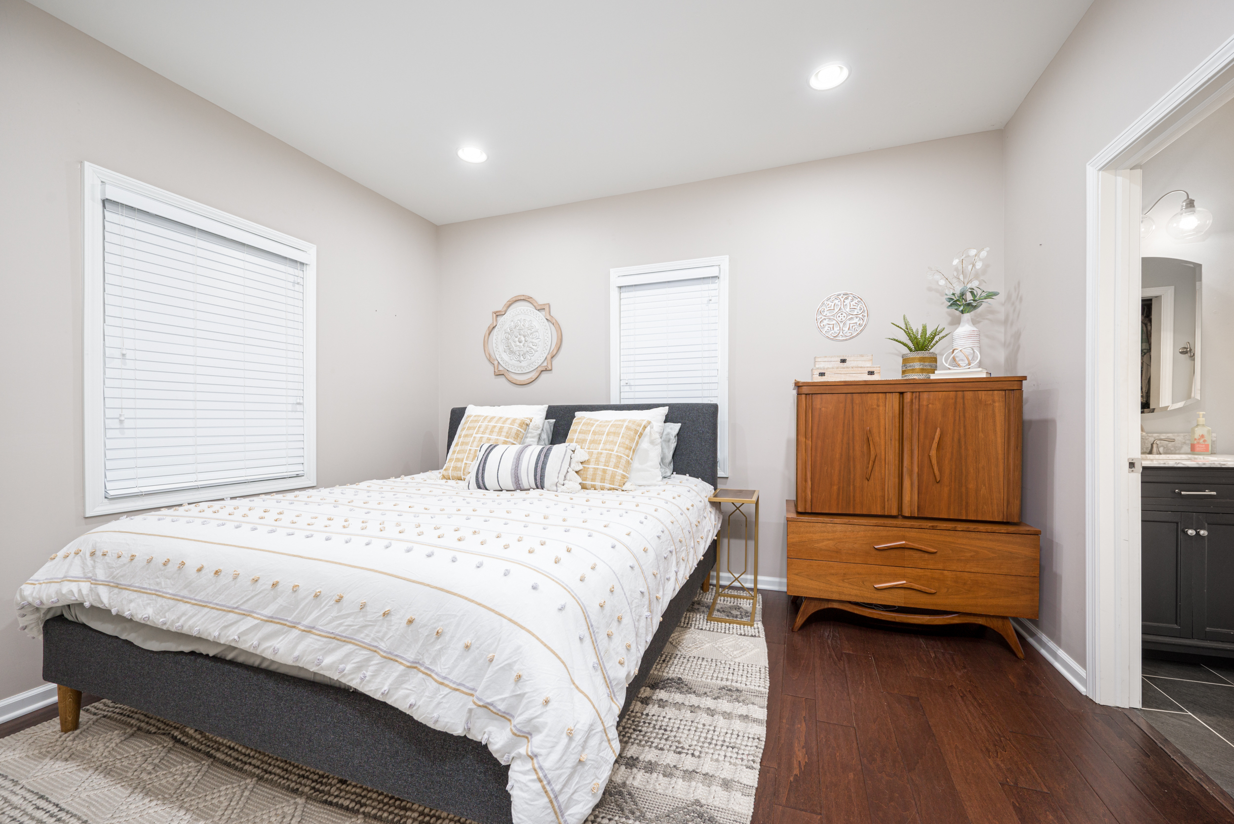 4841 Guilford Avenue