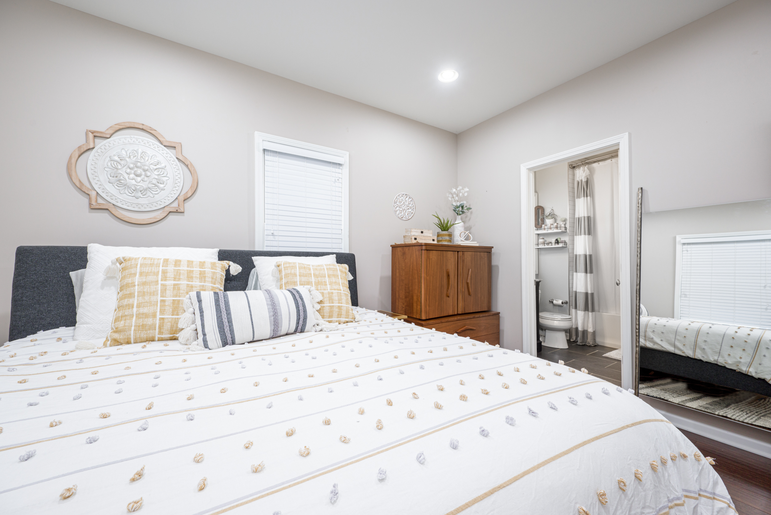 4841 Guilford Avenue