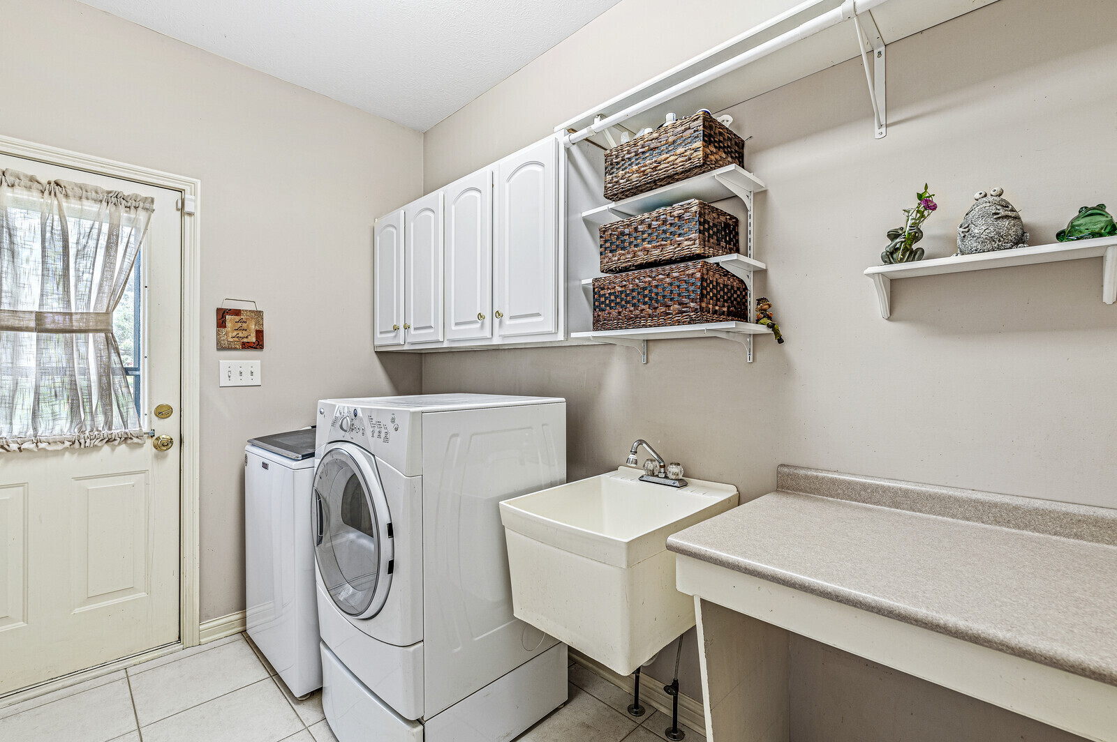 4160 First Flight Circle