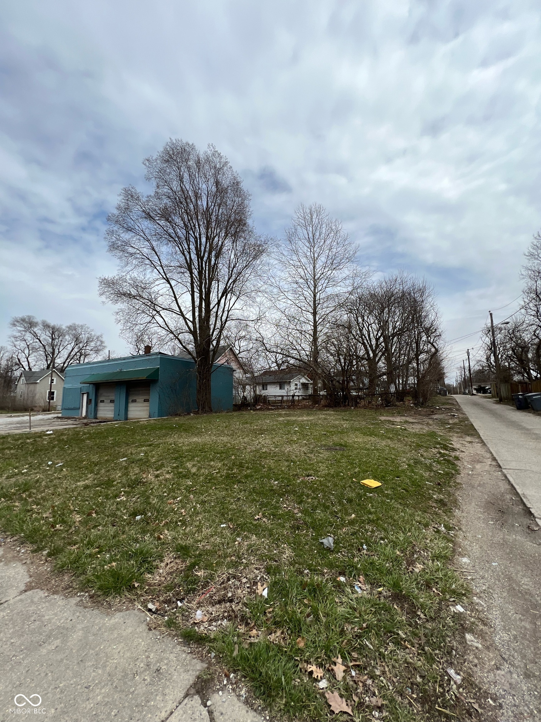 2617 N Harding Street