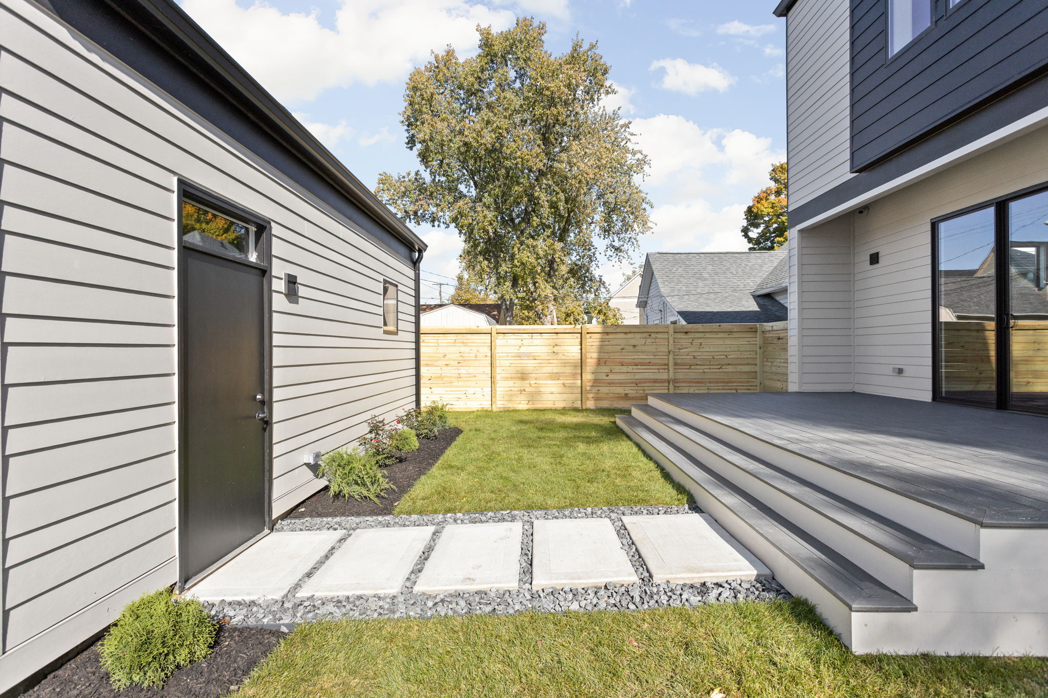 2004 Bellefontaine Street