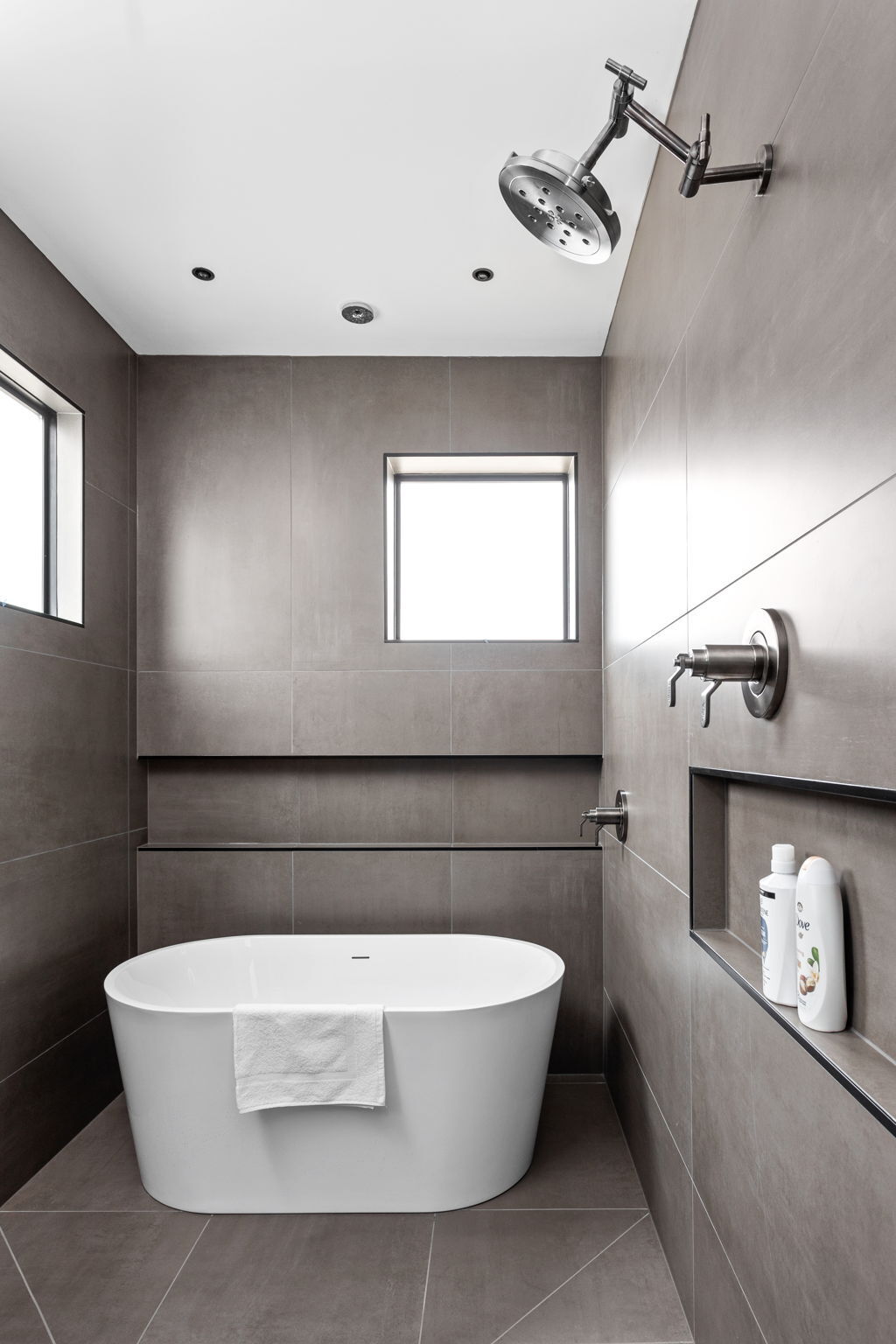 2004 Bellefontaine Street