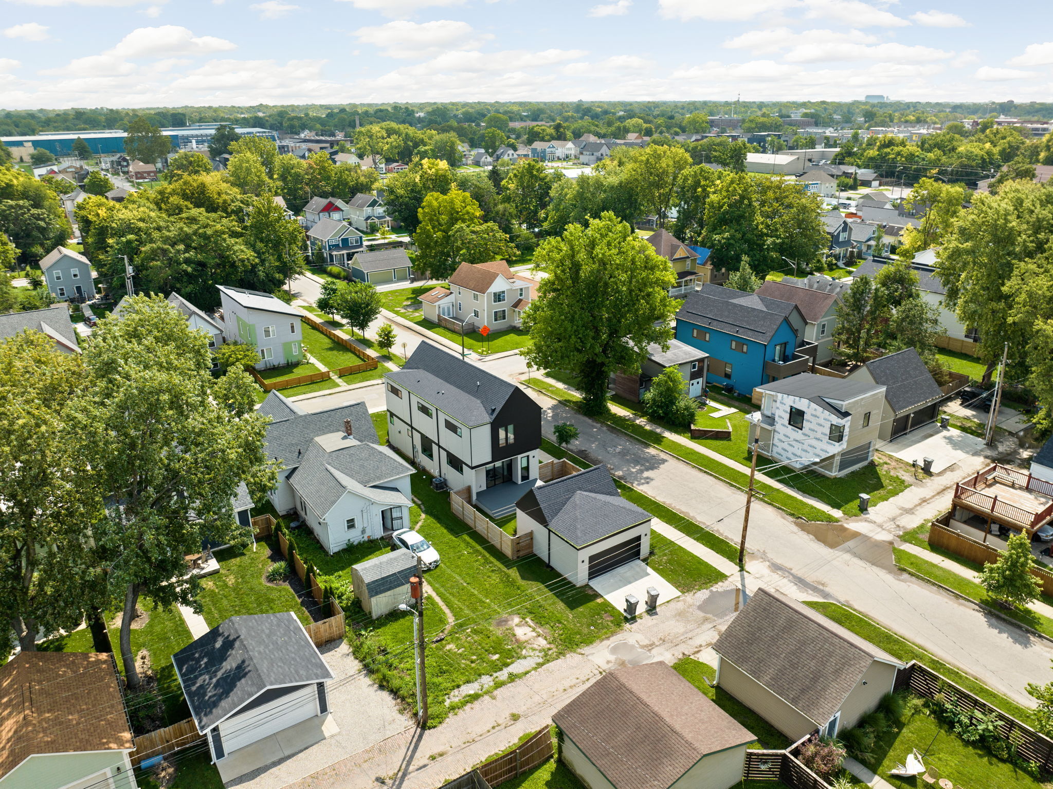 2004 Bellefontaine Street