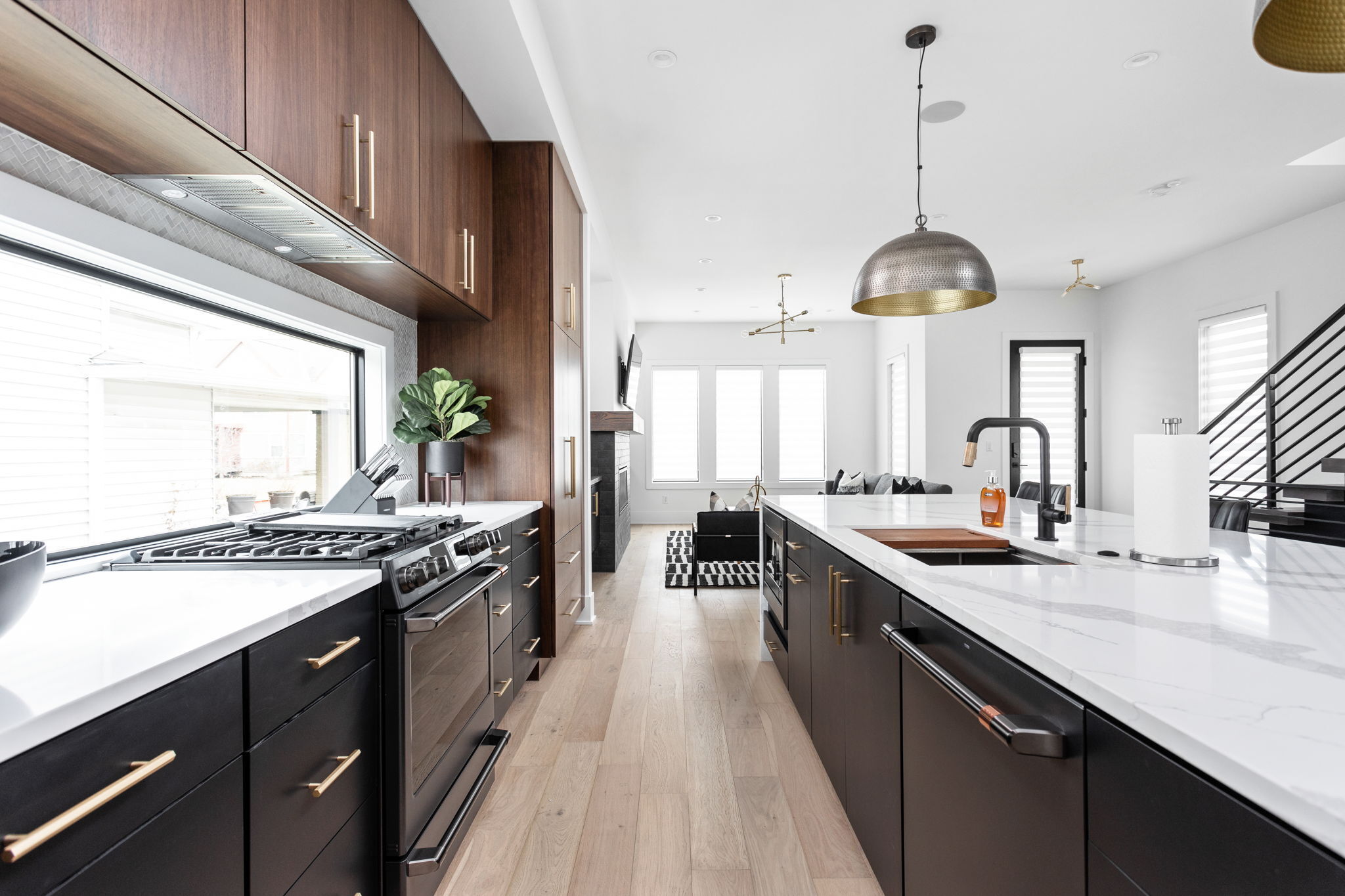 2004 Bellefontaine Street