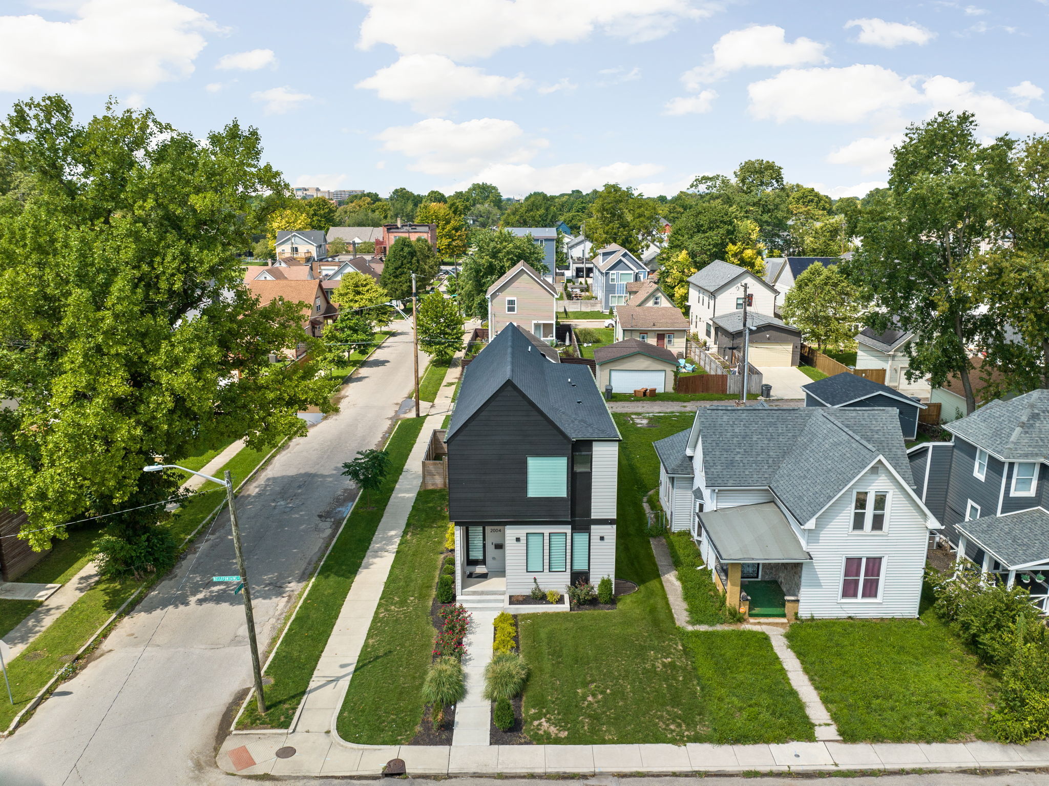 2004 Bellefontaine Street