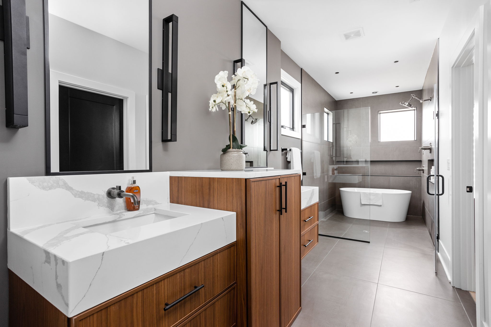 2004 Bellefontaine Street