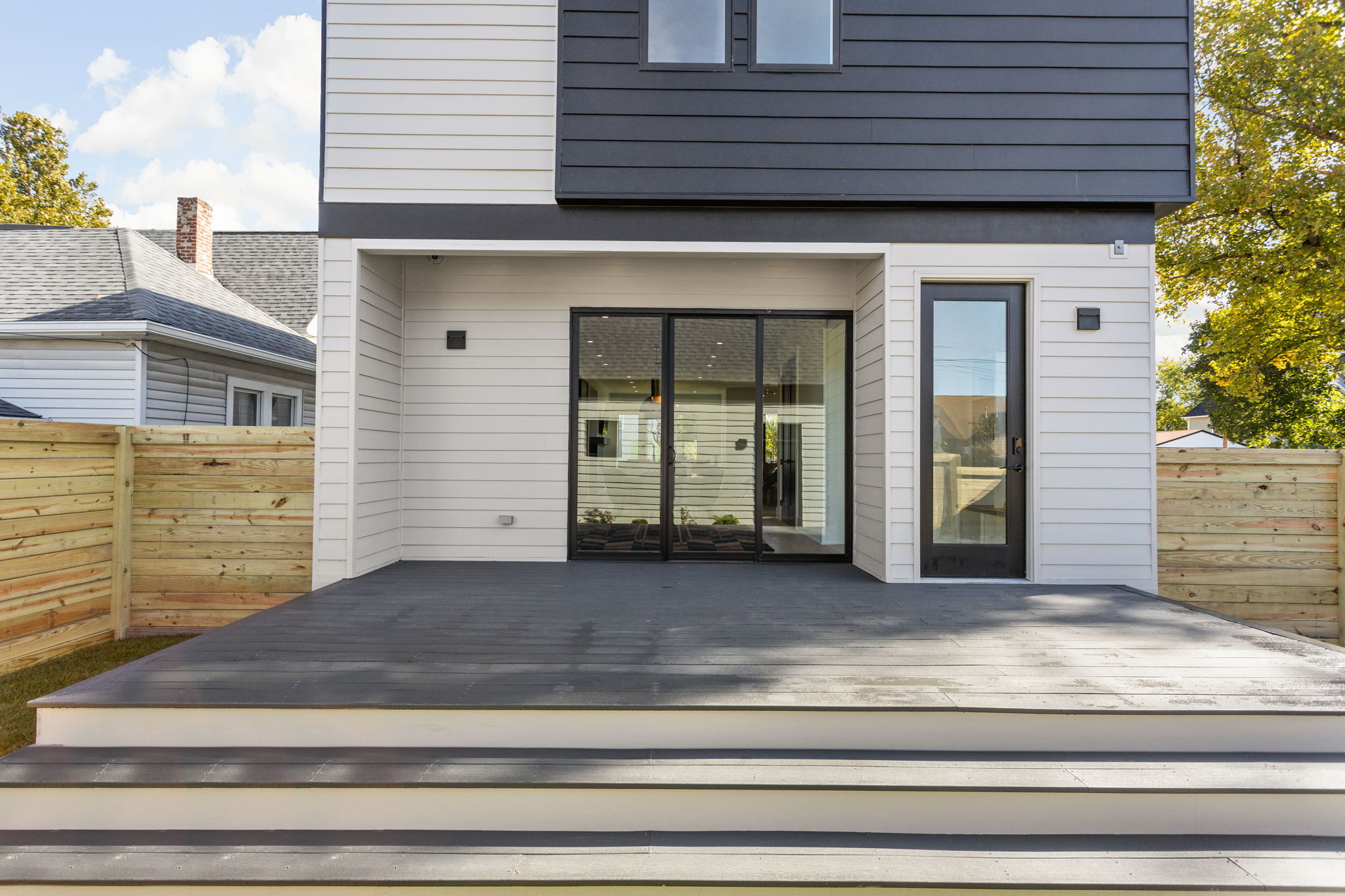 2004 Bellefontaine Street