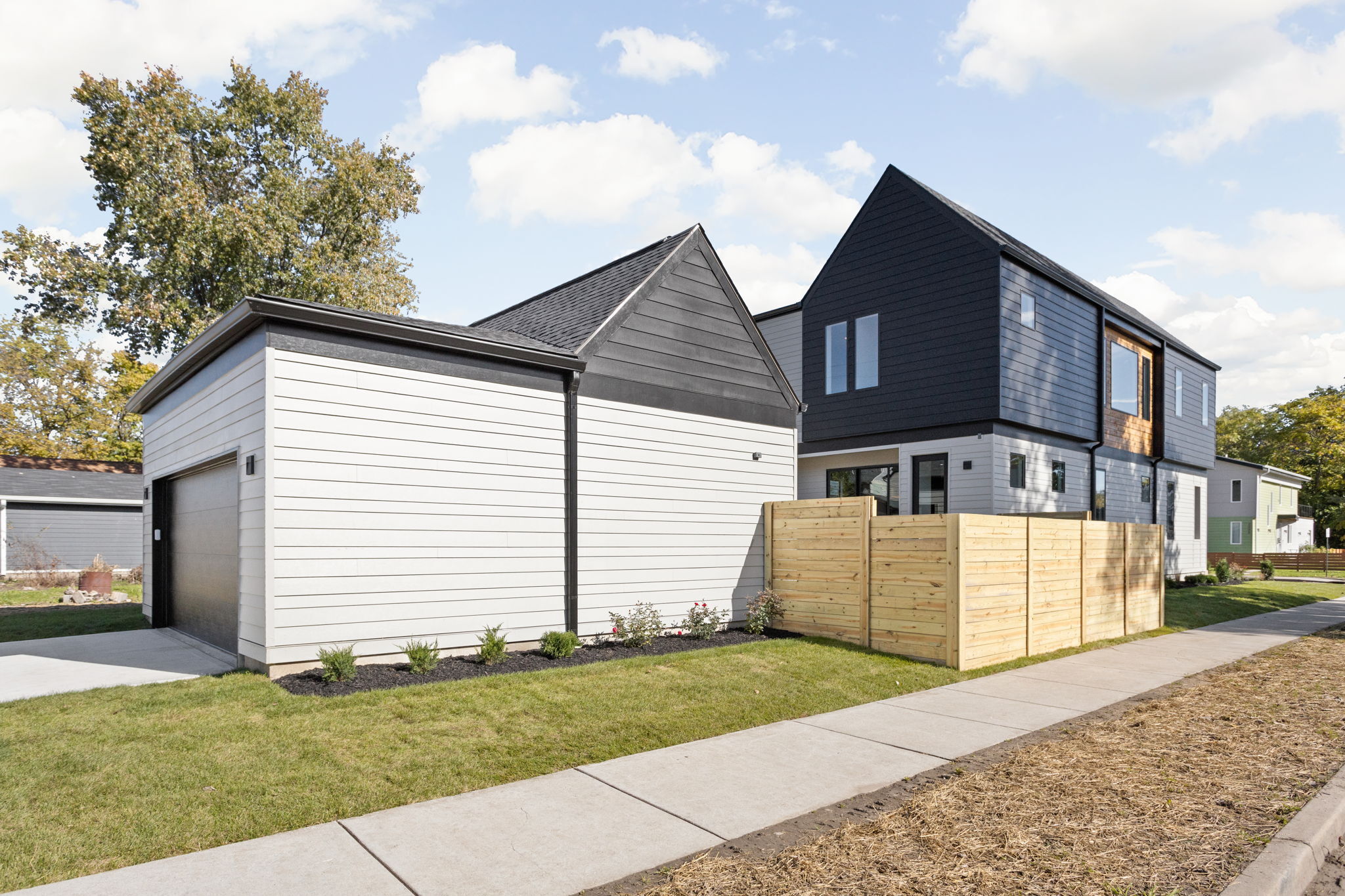 2004 Bellefontaine Street