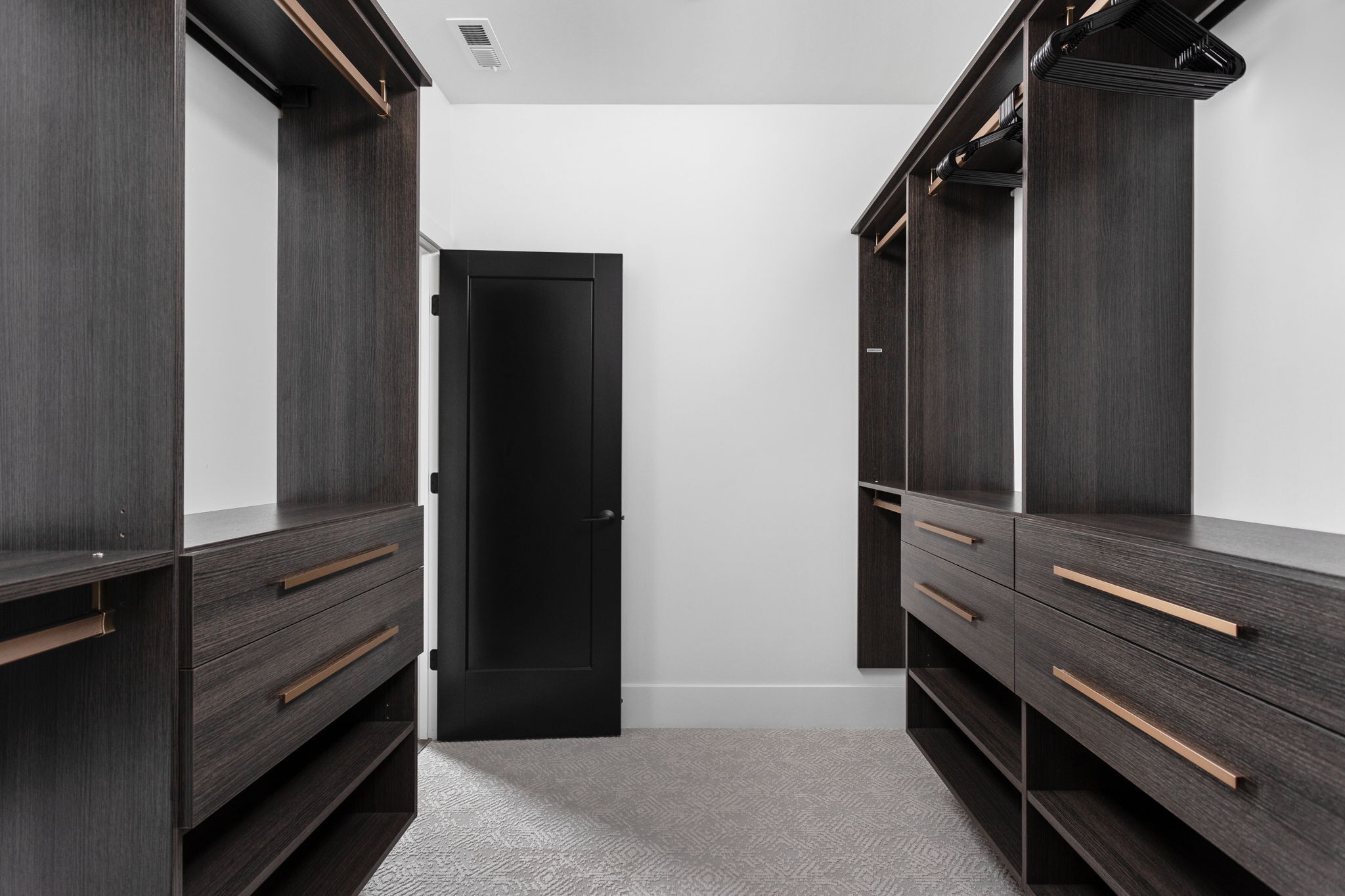 2004 Bellefontaine Street