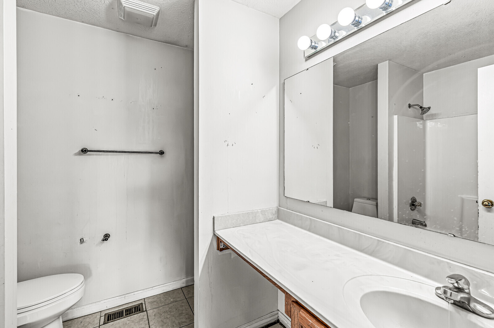 6525 Kentstone Drive