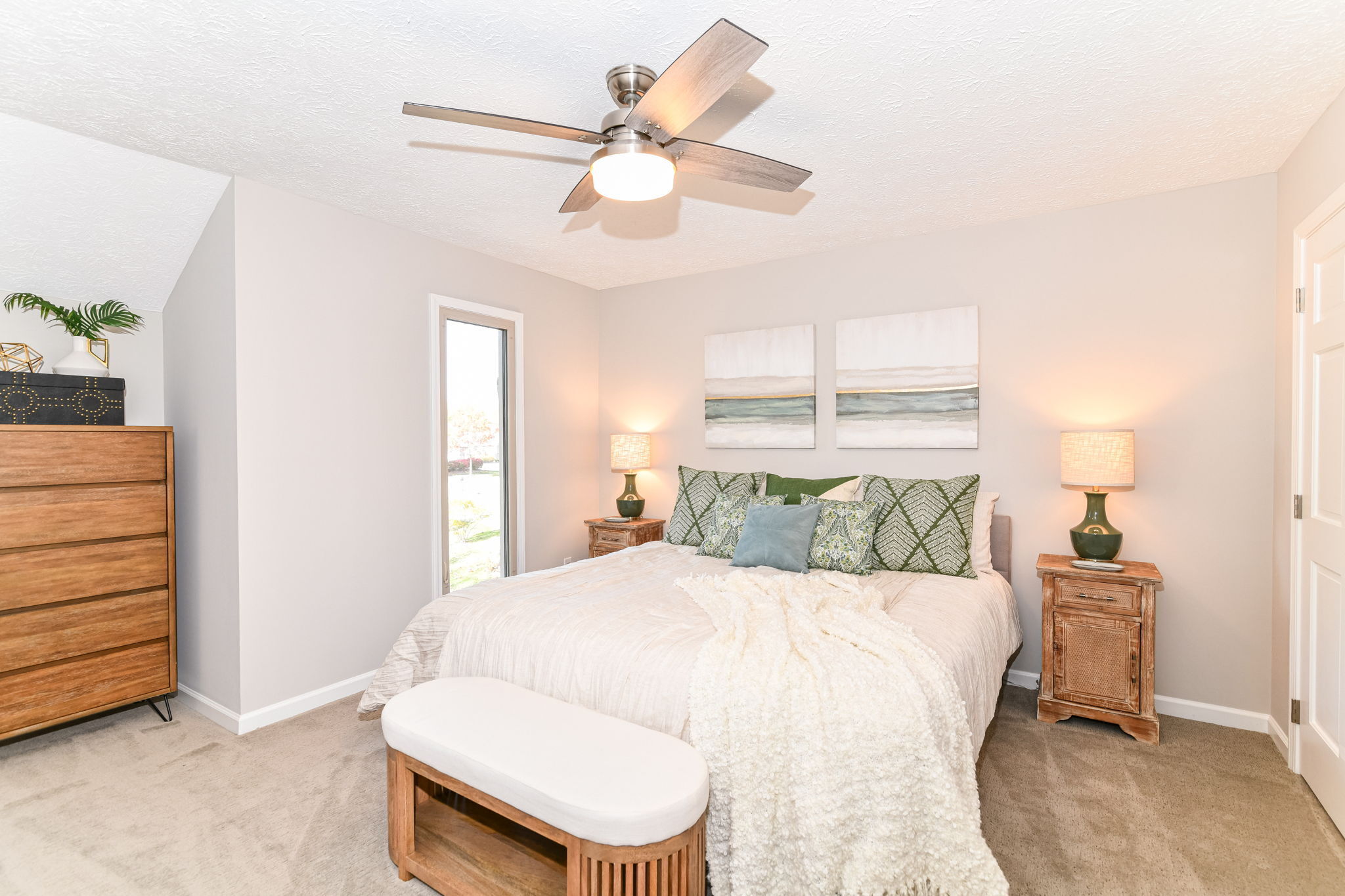 13687 Oak Ridge Road