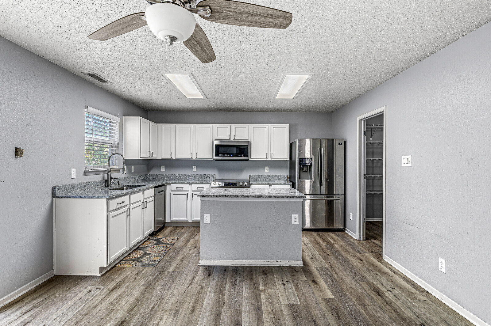 12996 Pleasant View Lane