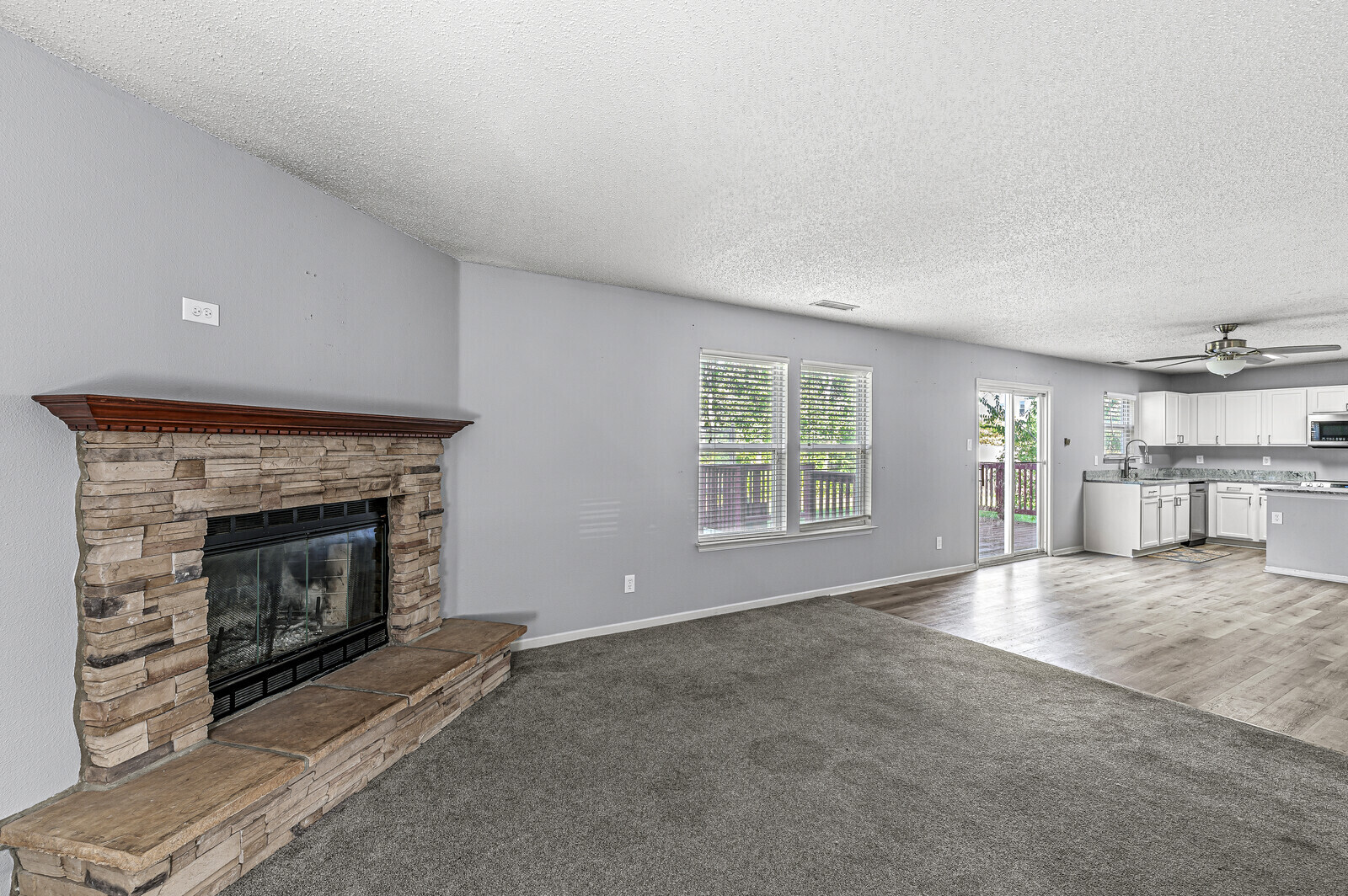 12996 Pleasant View Lane