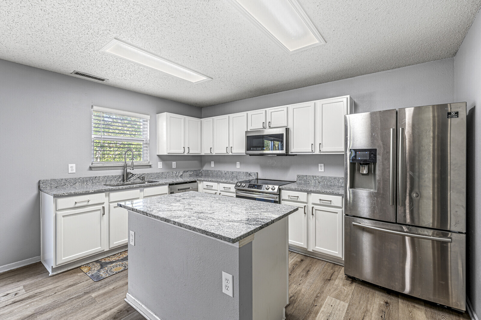 12996 Pleasant View Lane